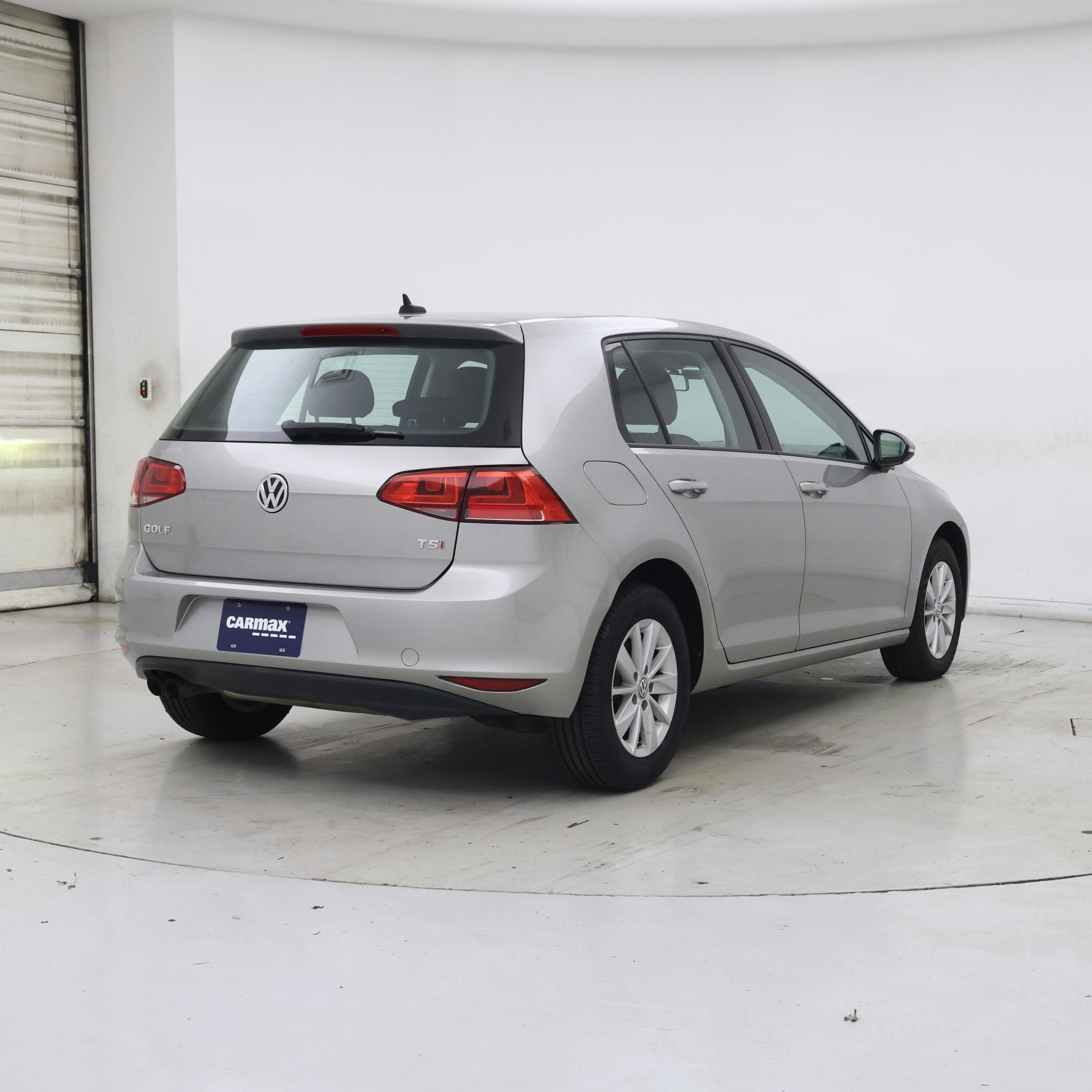 Thumbnail: 2015 Volkswagen Golf - 8
