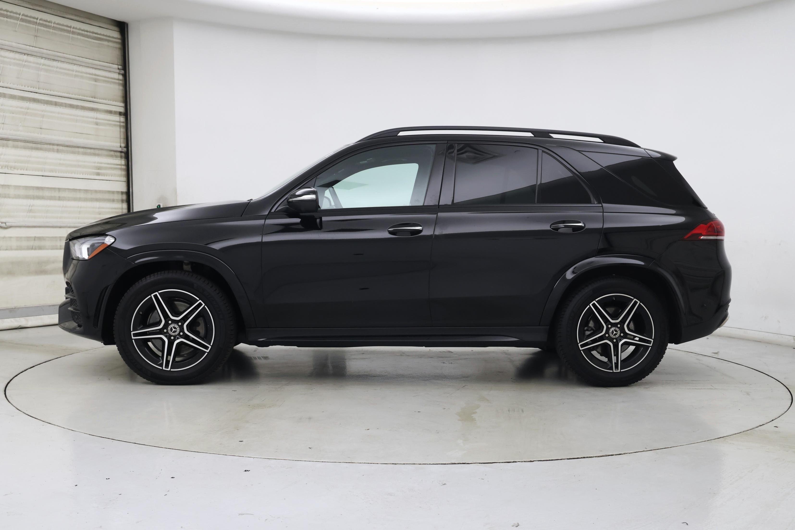 Thumbnail: 2021 Mercedes-Benz GLE - 3