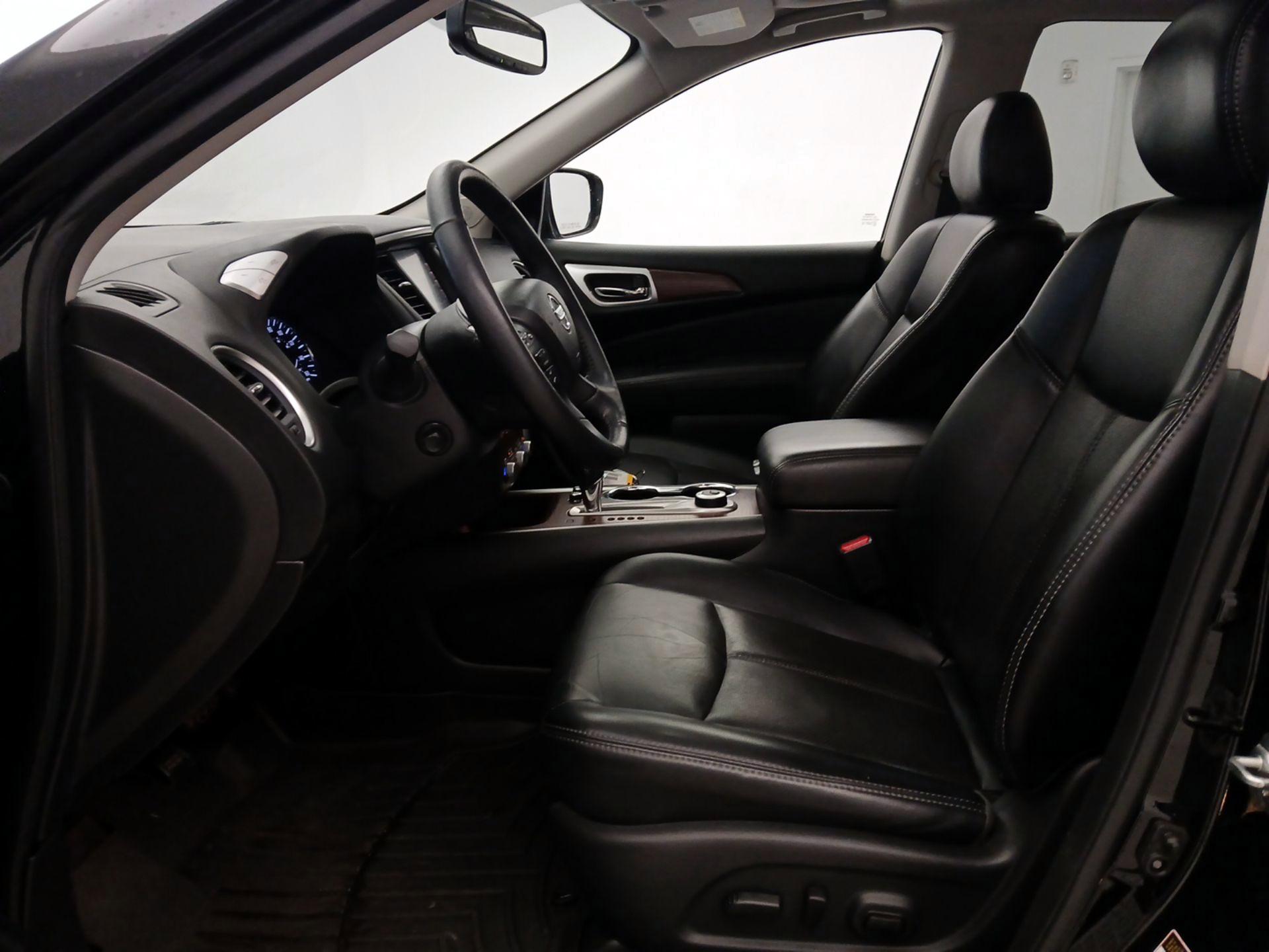 Thumbnail: 2019 Nissan Pathfinder - 11
