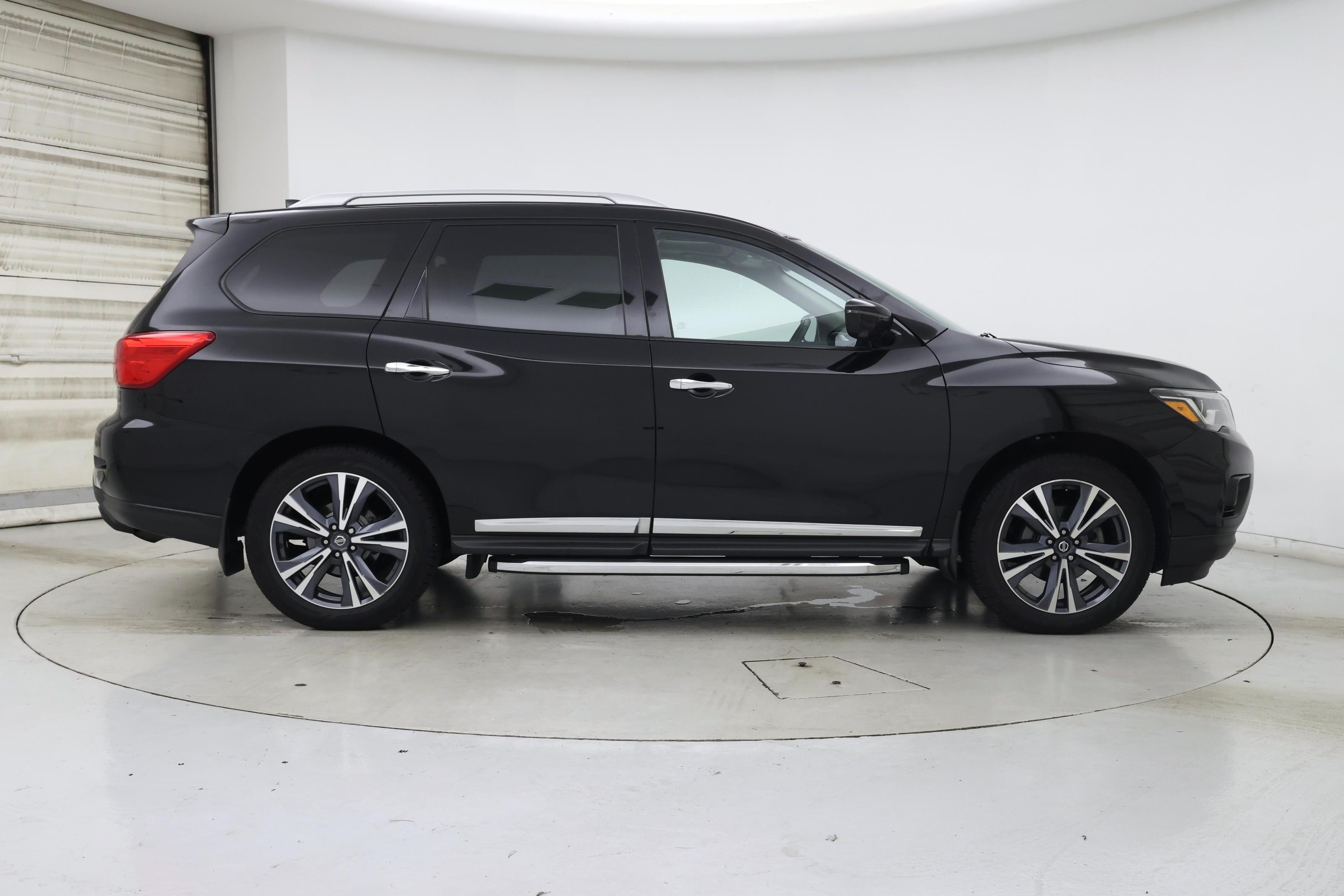 Thumbnail: 2019 Nissan Pathfinder - 7