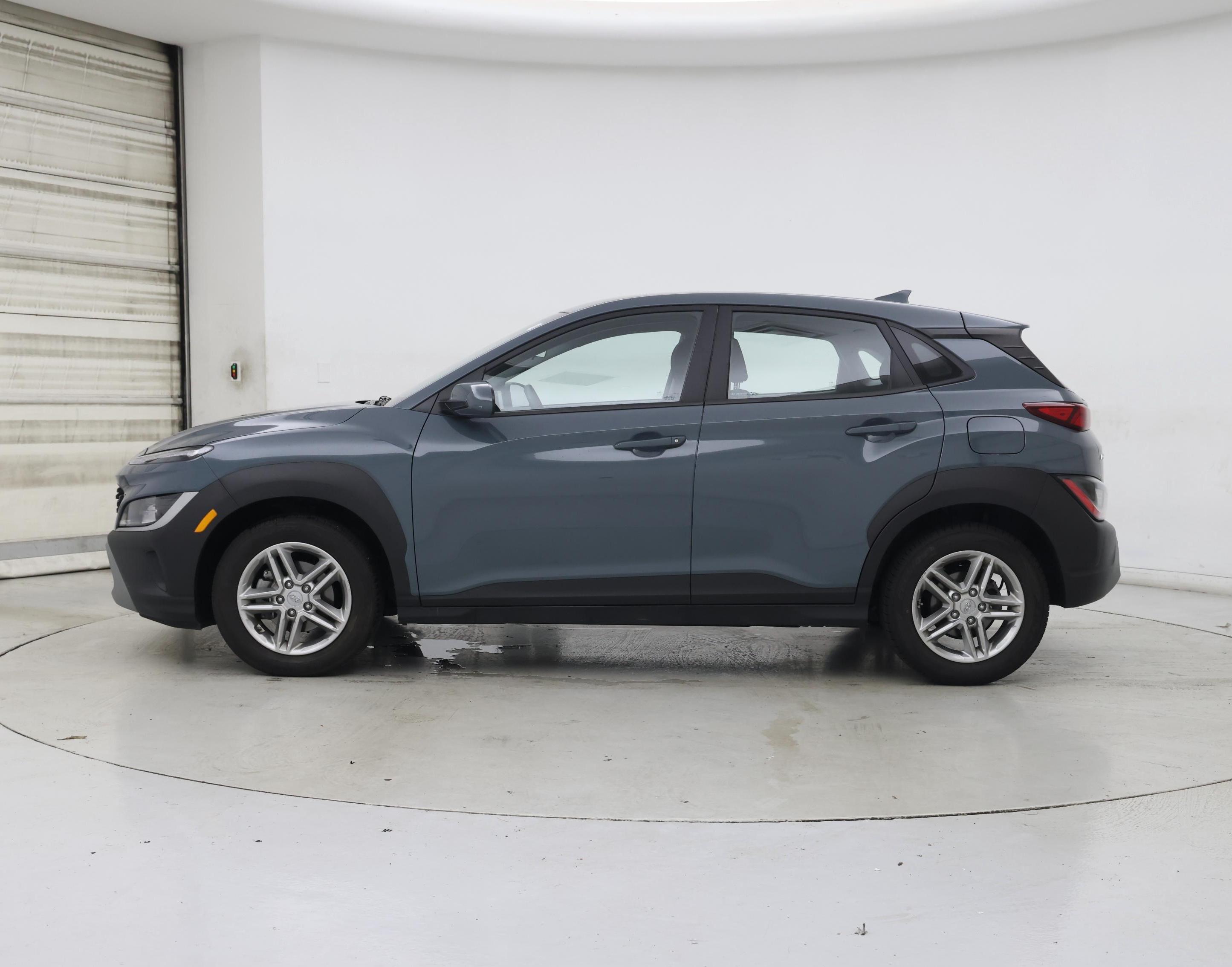 Thumbnail: 2022 Hyundai Kona - 3