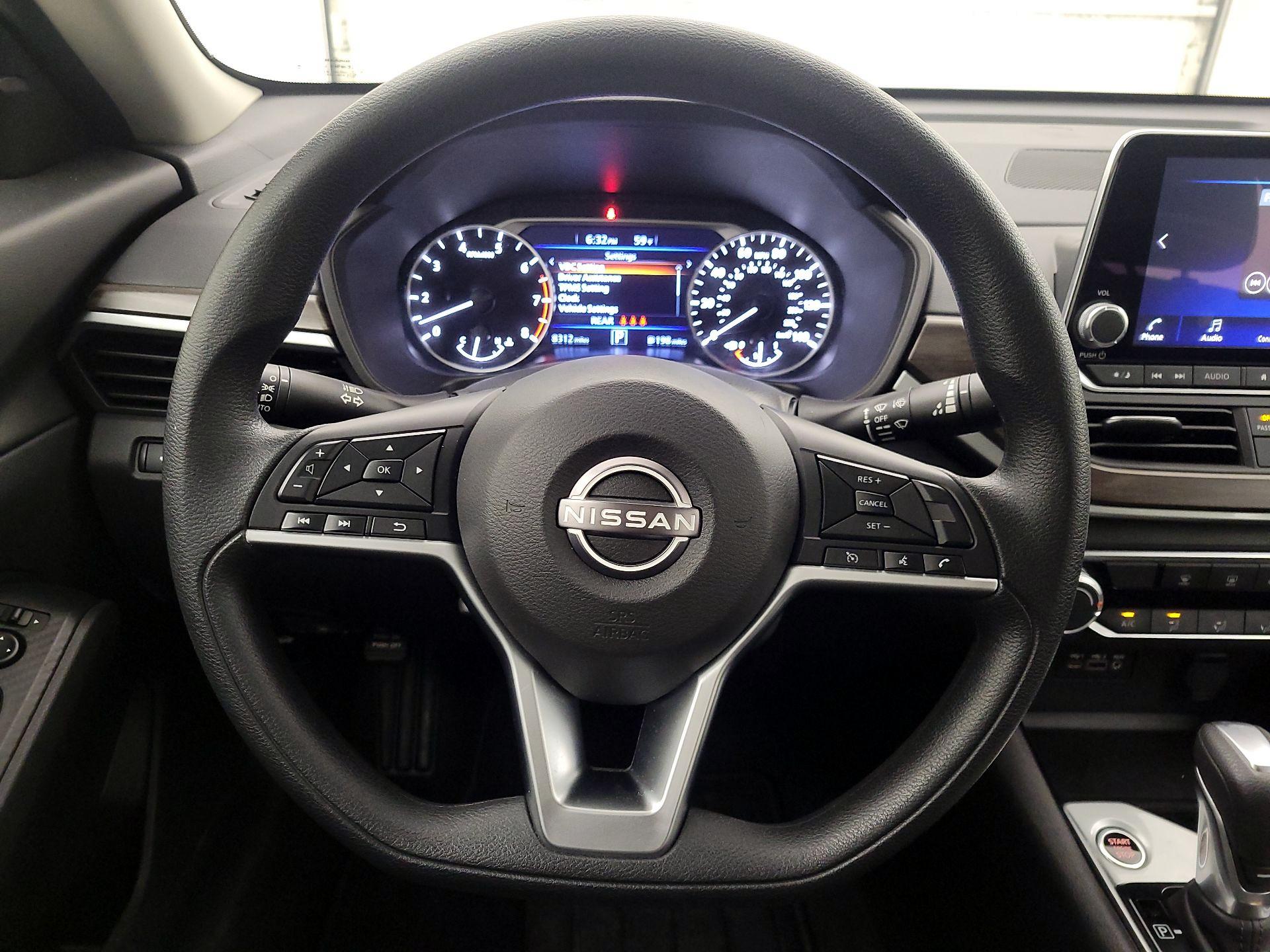 Thumbnail: 2024 Nissan Altima - 10