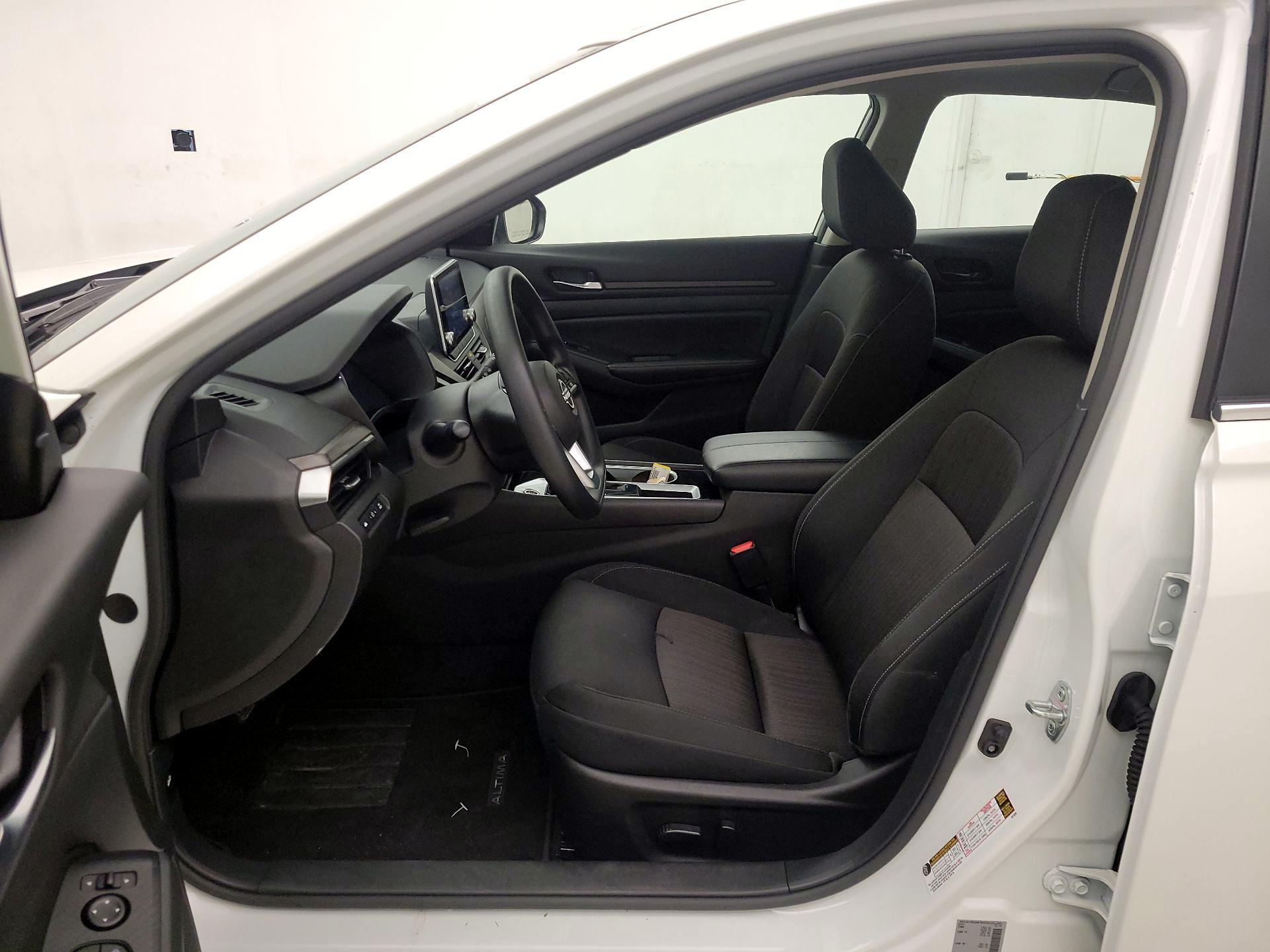 Thumbnail: 2024 Nissan Altima - 11