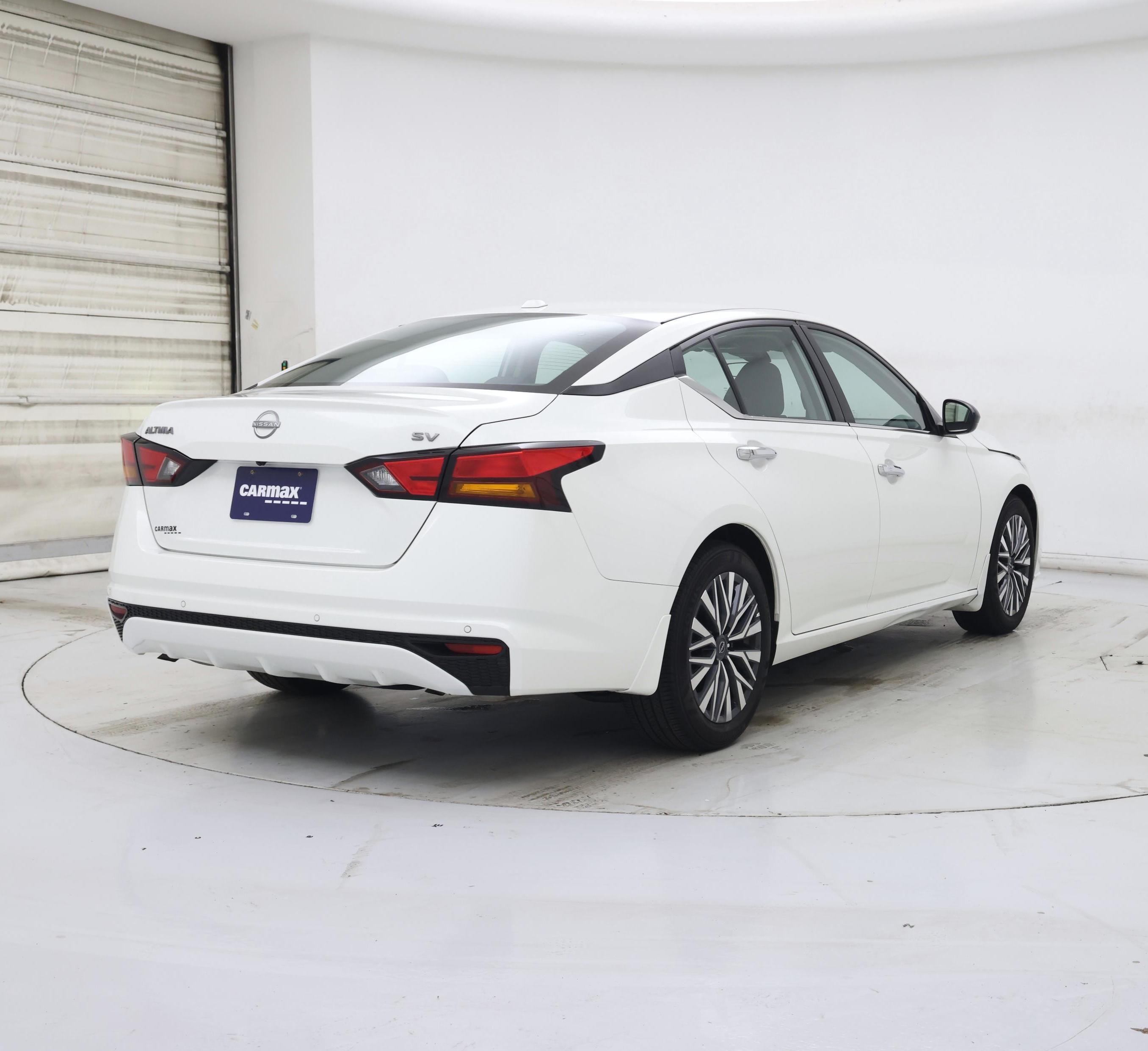 Thumbnail: 2024 Nissan Altima - 8