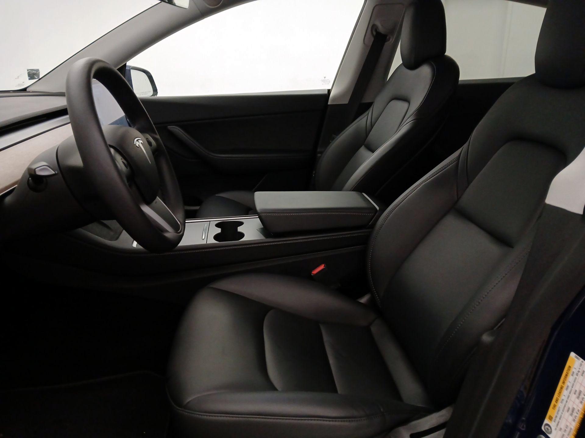 Thumbnail: 2021 Tesla Model Y - 11