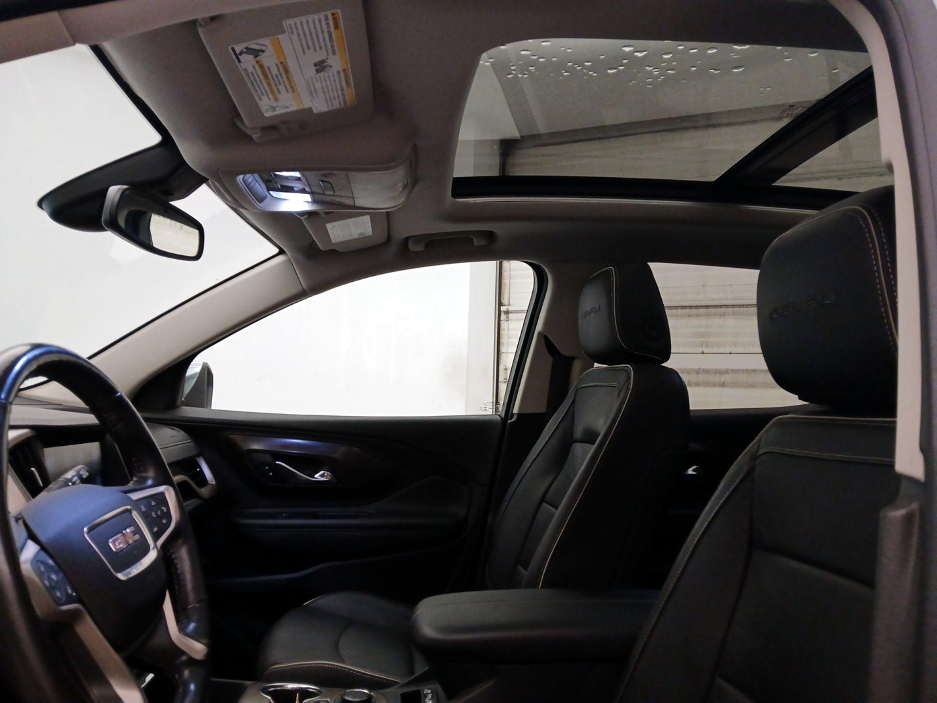 Thumbnail: 2018 GMC Terrain - 19