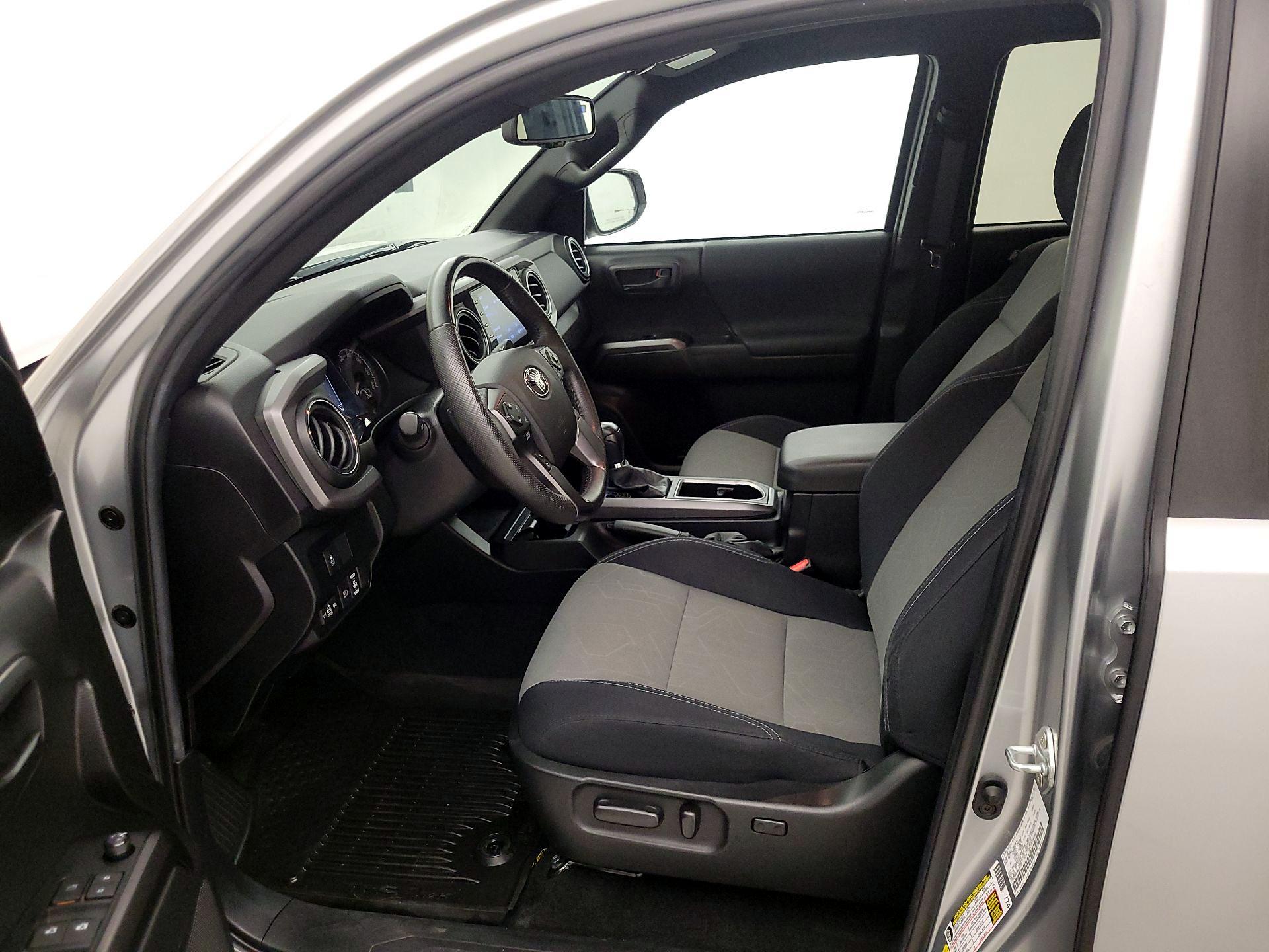 Thumbnail: 2022 Toyota Tacoma - 11