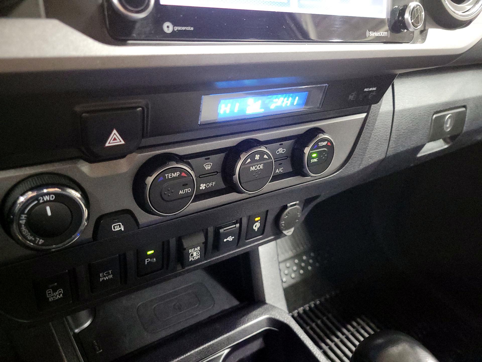 Thumbnail: 2022 Toyota Tacoma - 16