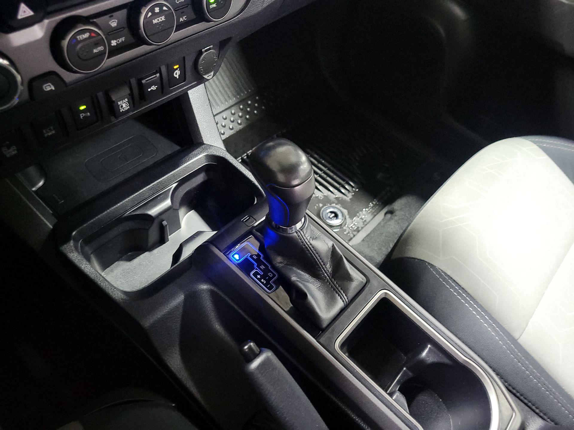 Thumbnail: 2022 Toyota Tacoma - 17