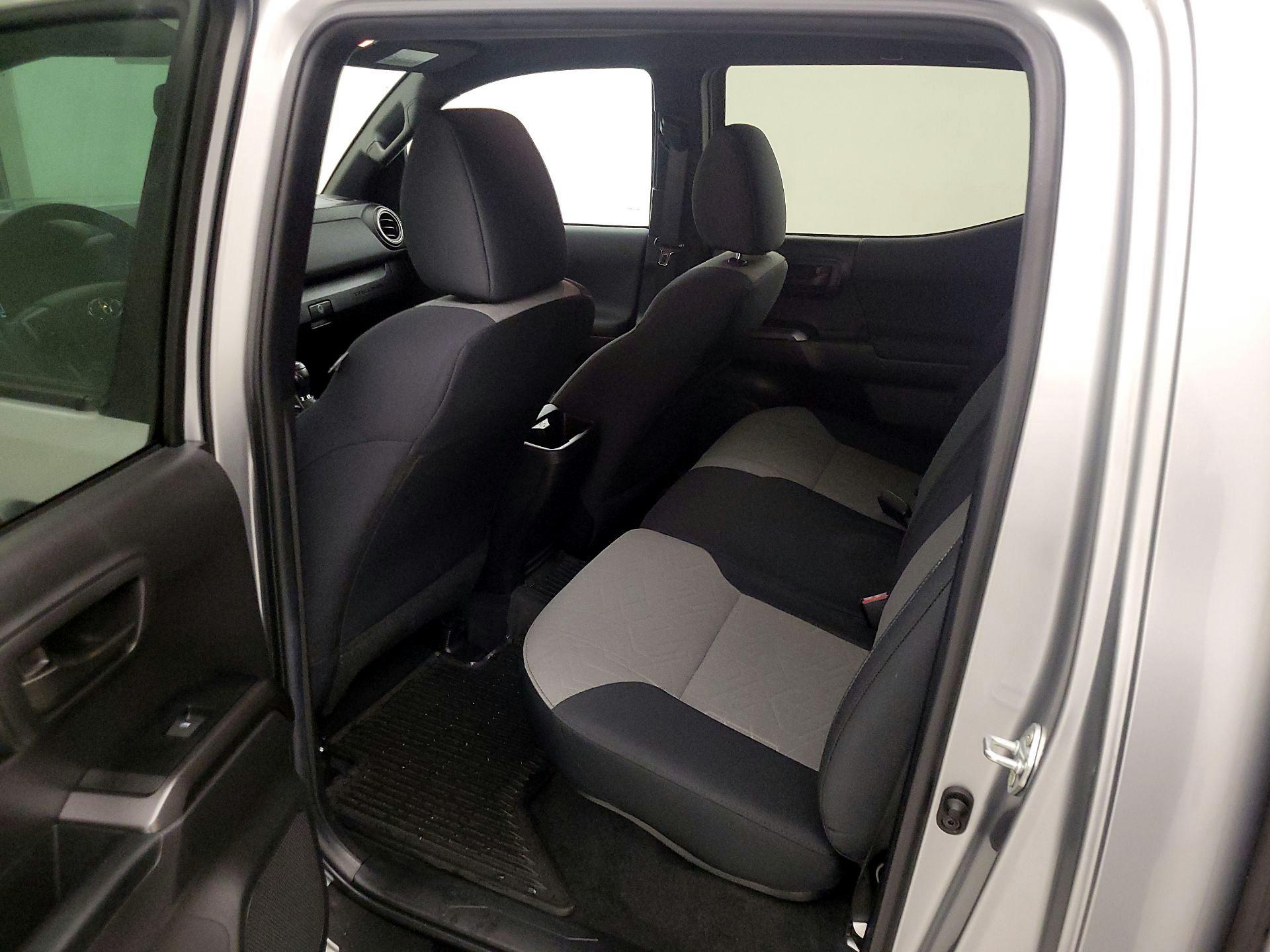 Thumbnail: 2022 Toyota Tacoma - 19