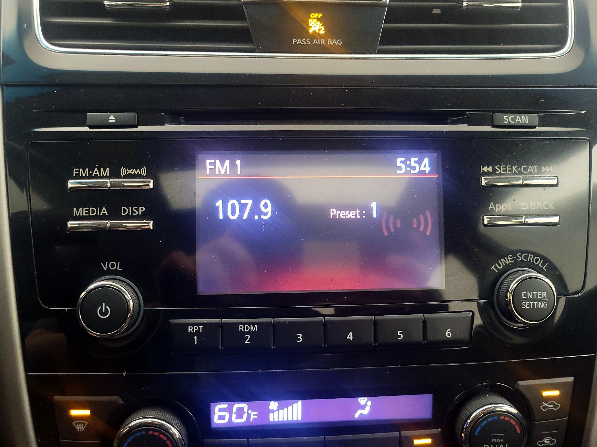 Thumbnail: 2014 Nissan Altima - 15