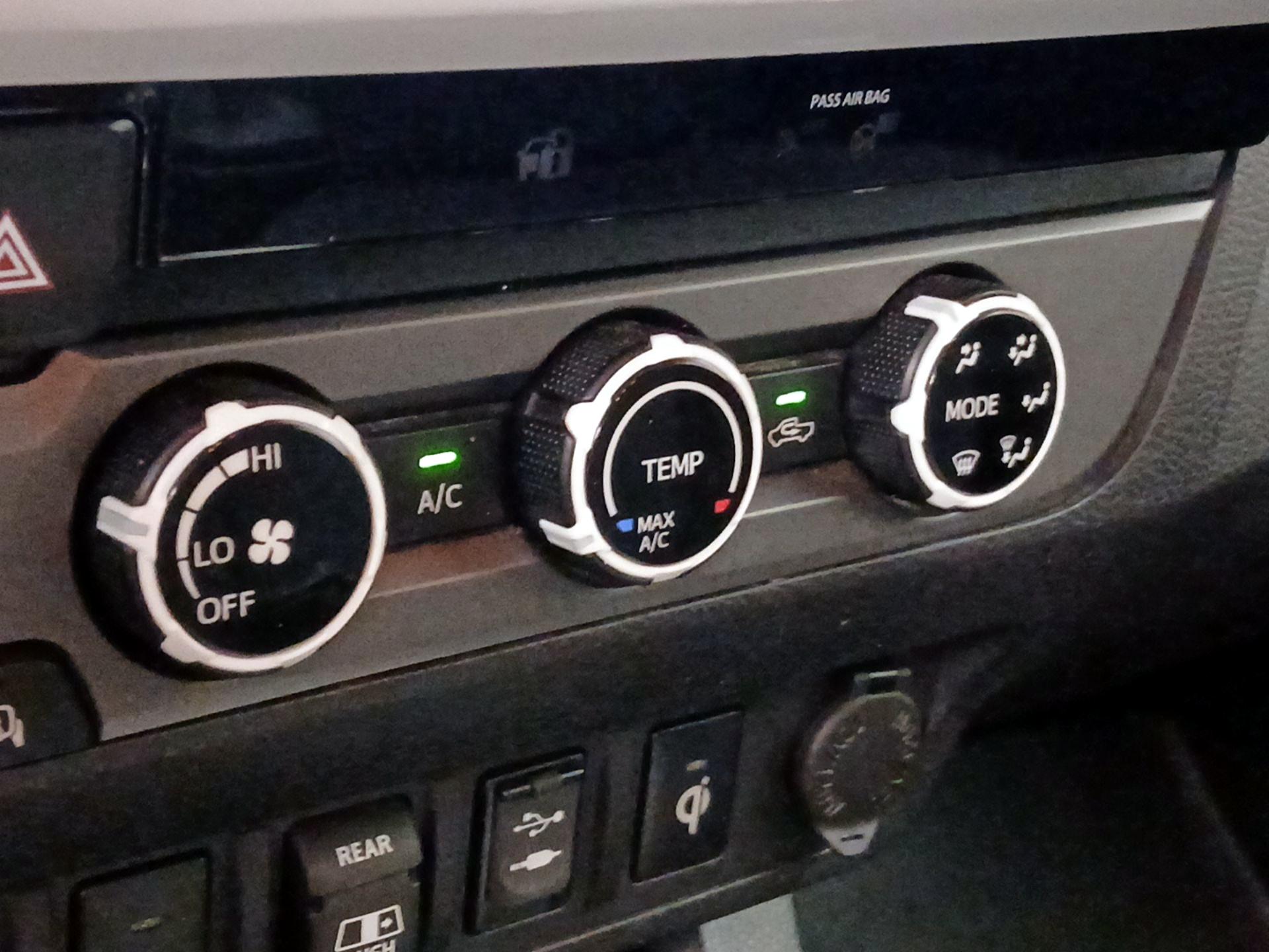Thumbnail: 2018 Toyota Tacoma - 16
