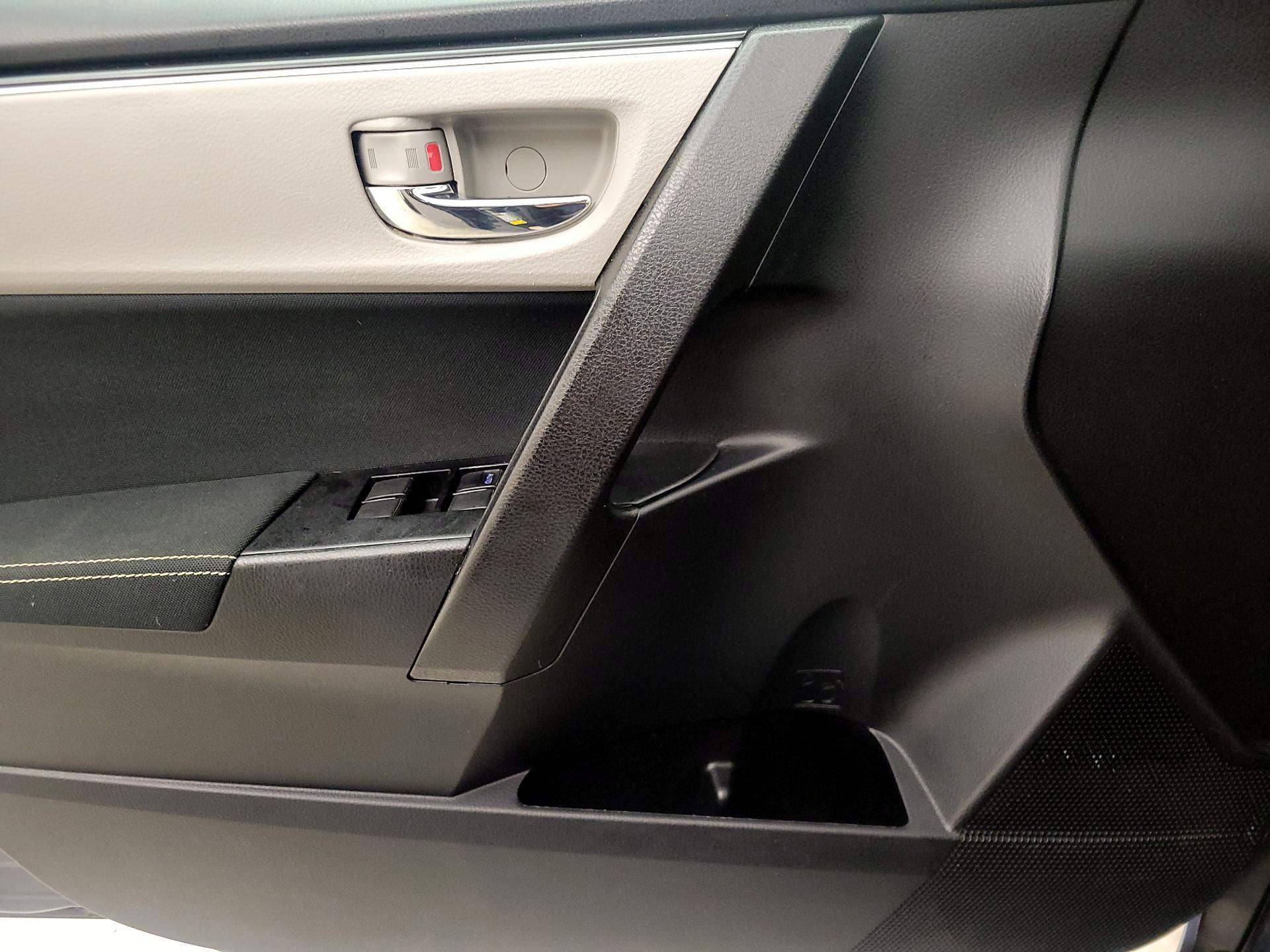 Thumbnail: 2019 Toyota Corolla - 12