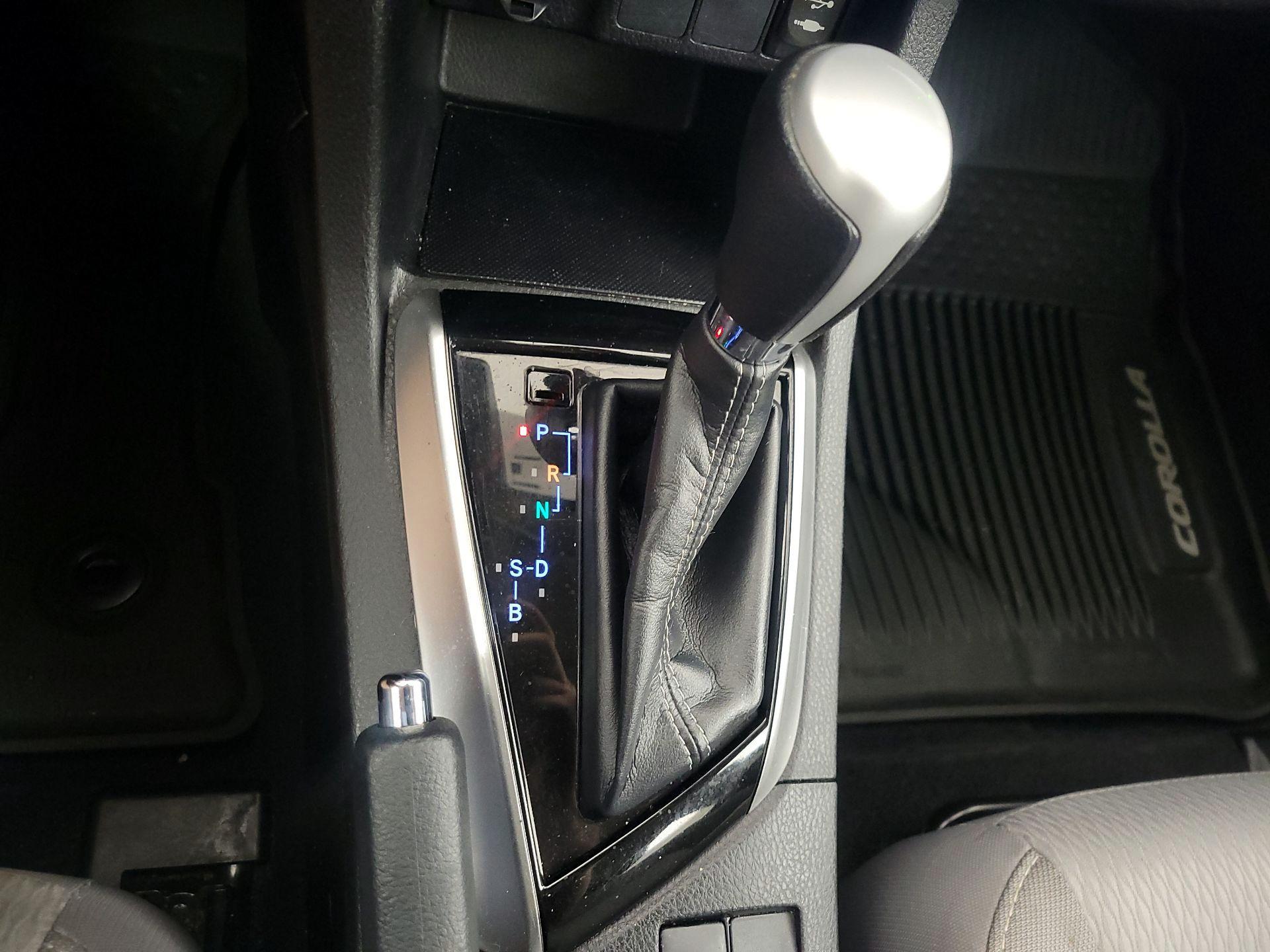 Thumbnail: 2019 Toyota Corolla - 17