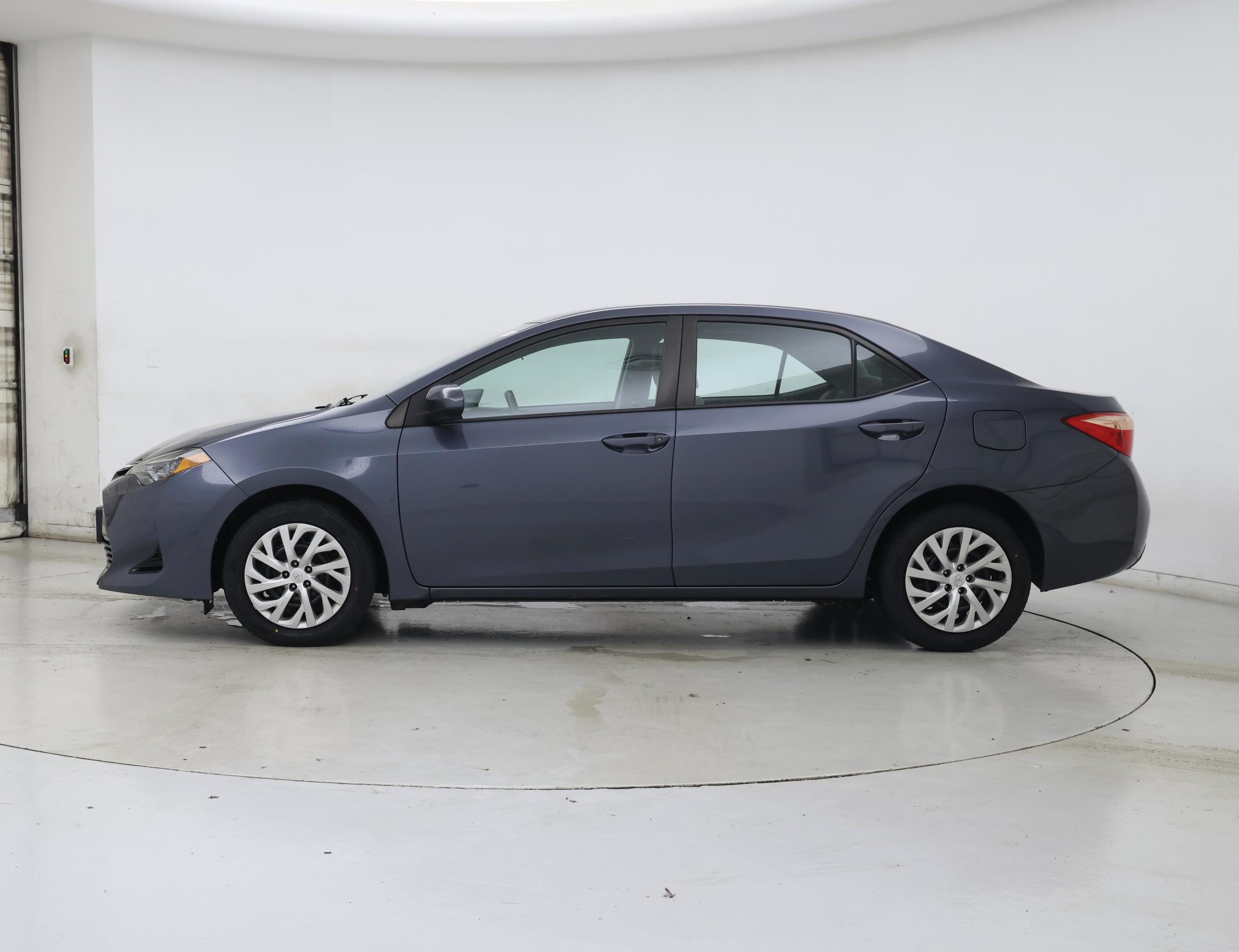 Thumbnail: 2019 Toyota Corolla - 3