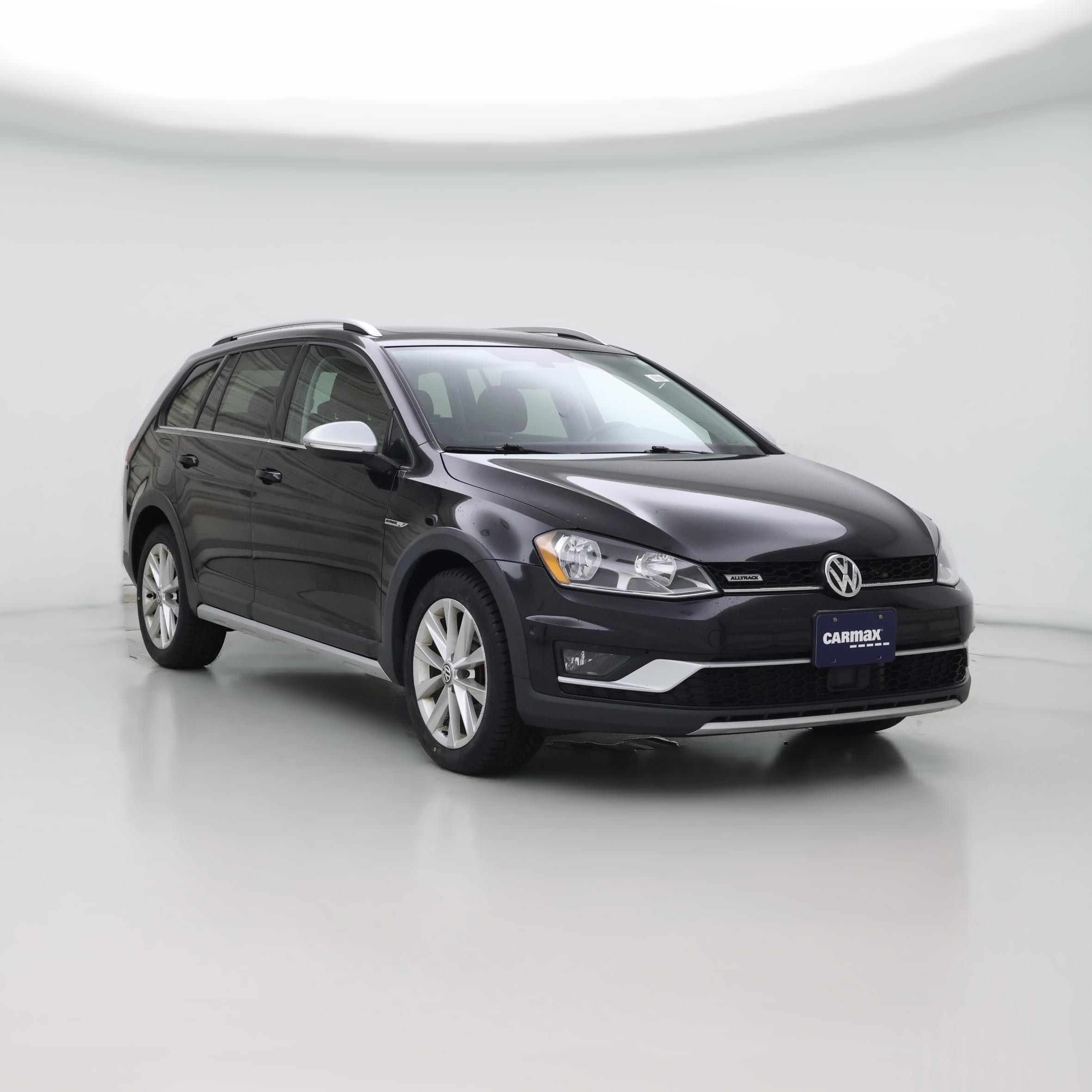 Thumbnail: 2017 Volkswagen Golf - 1