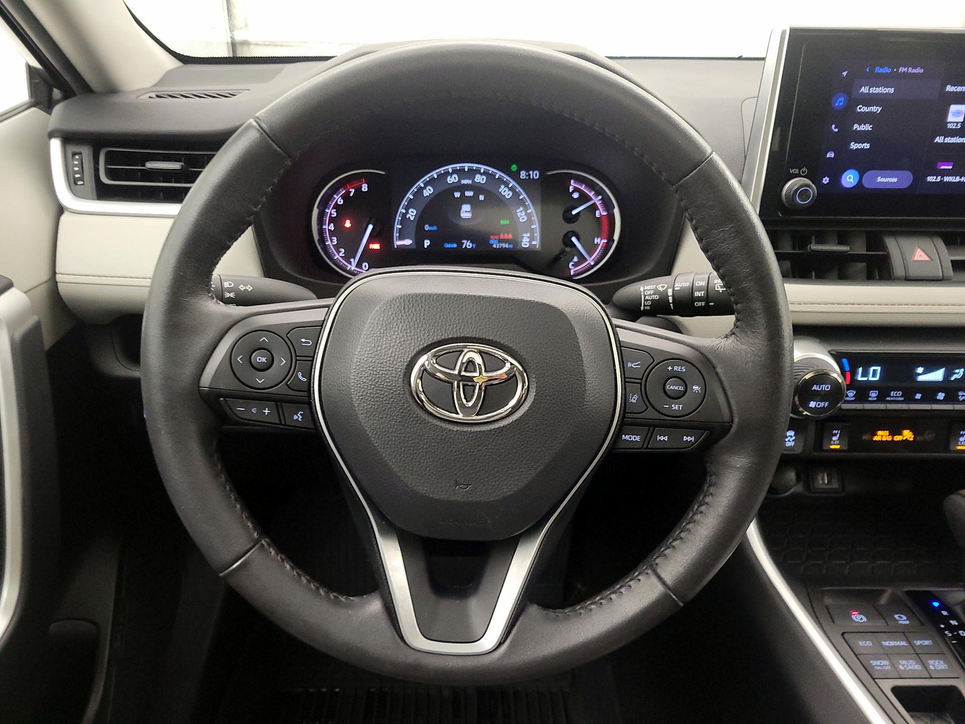 Thumbnail: 2023 Toyota RAV4 - 10