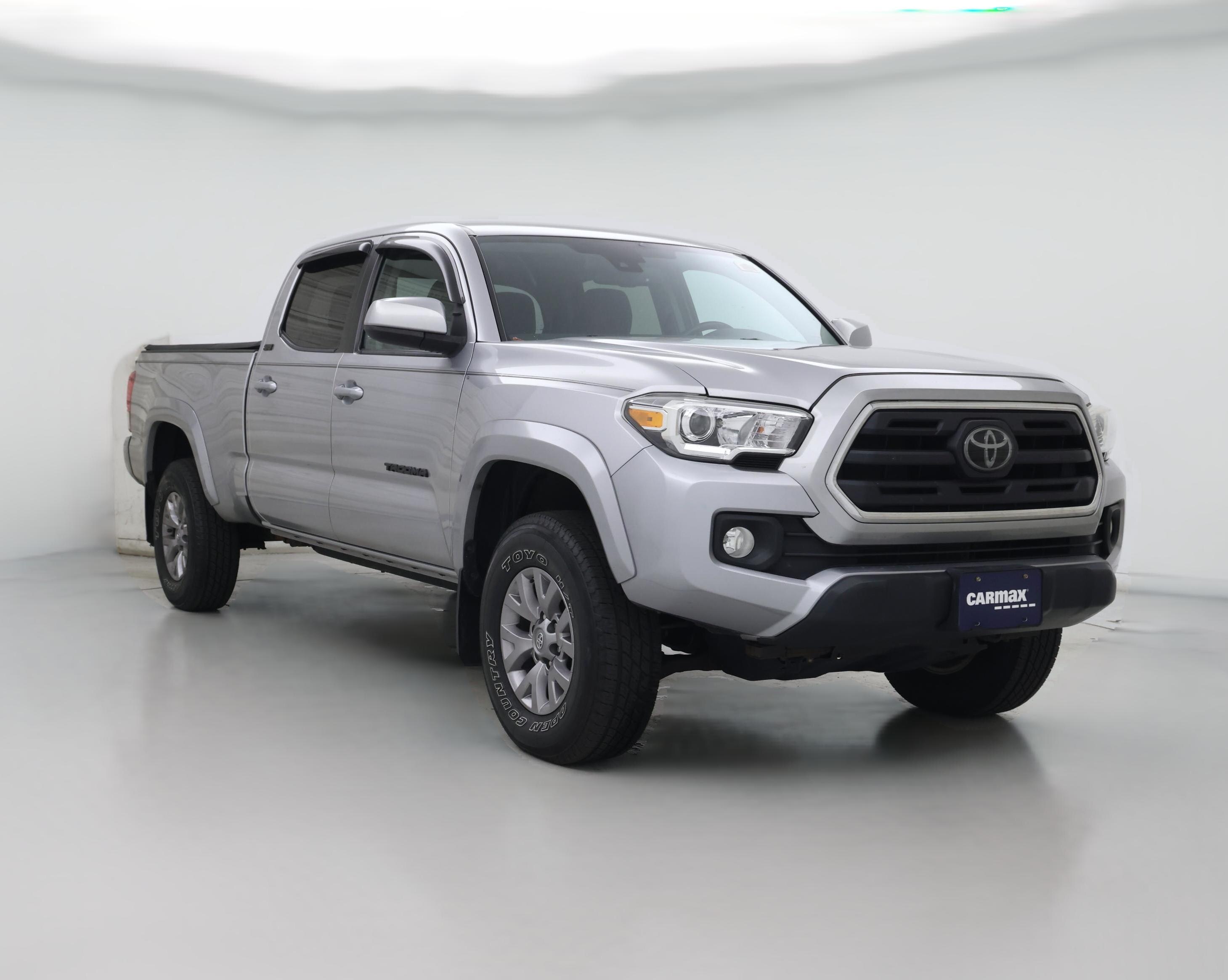 Thumbnail: 2018 Toyota Tacoma - 1