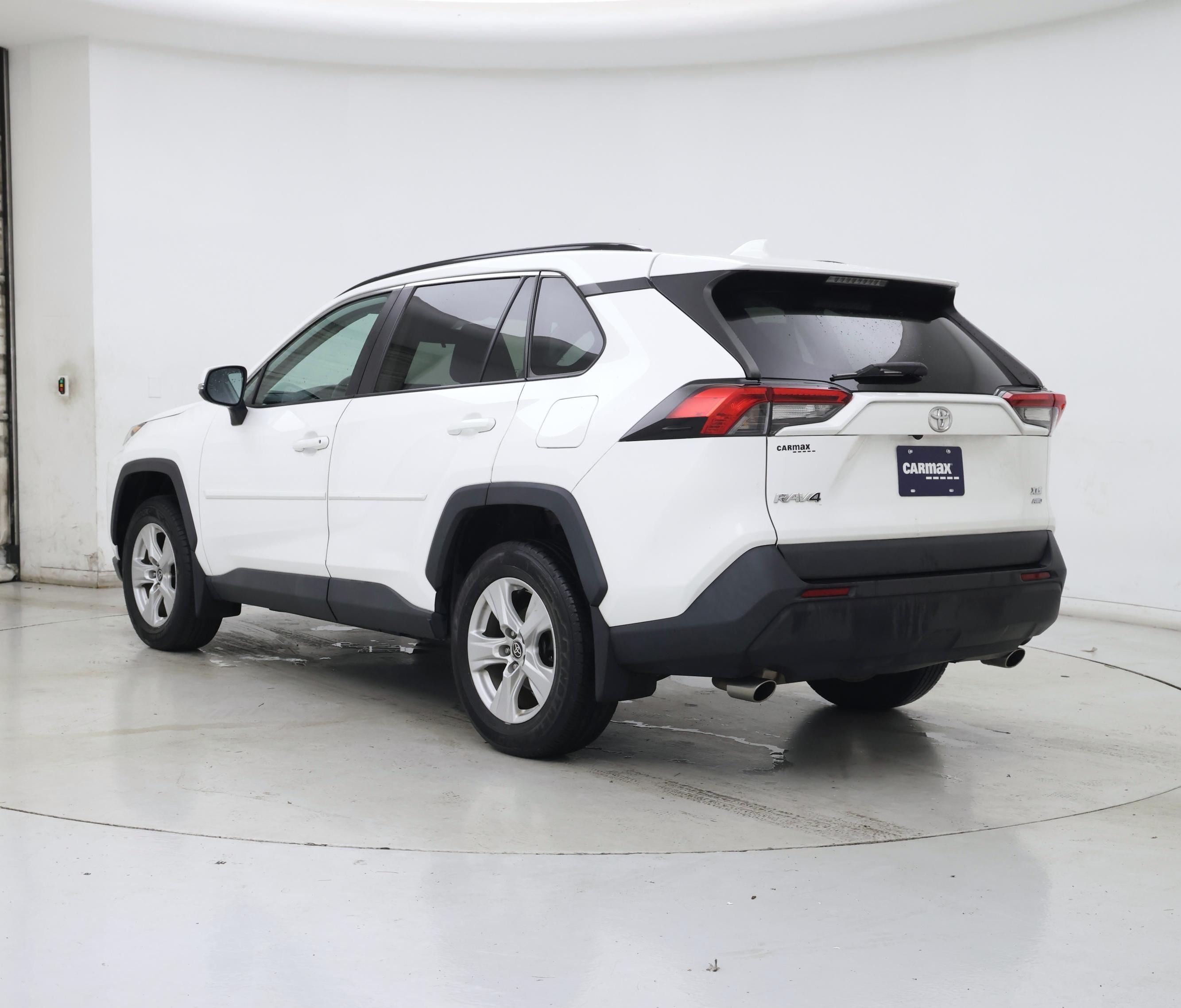 Thumbnail: 2021 Toyota RAV4 - 2