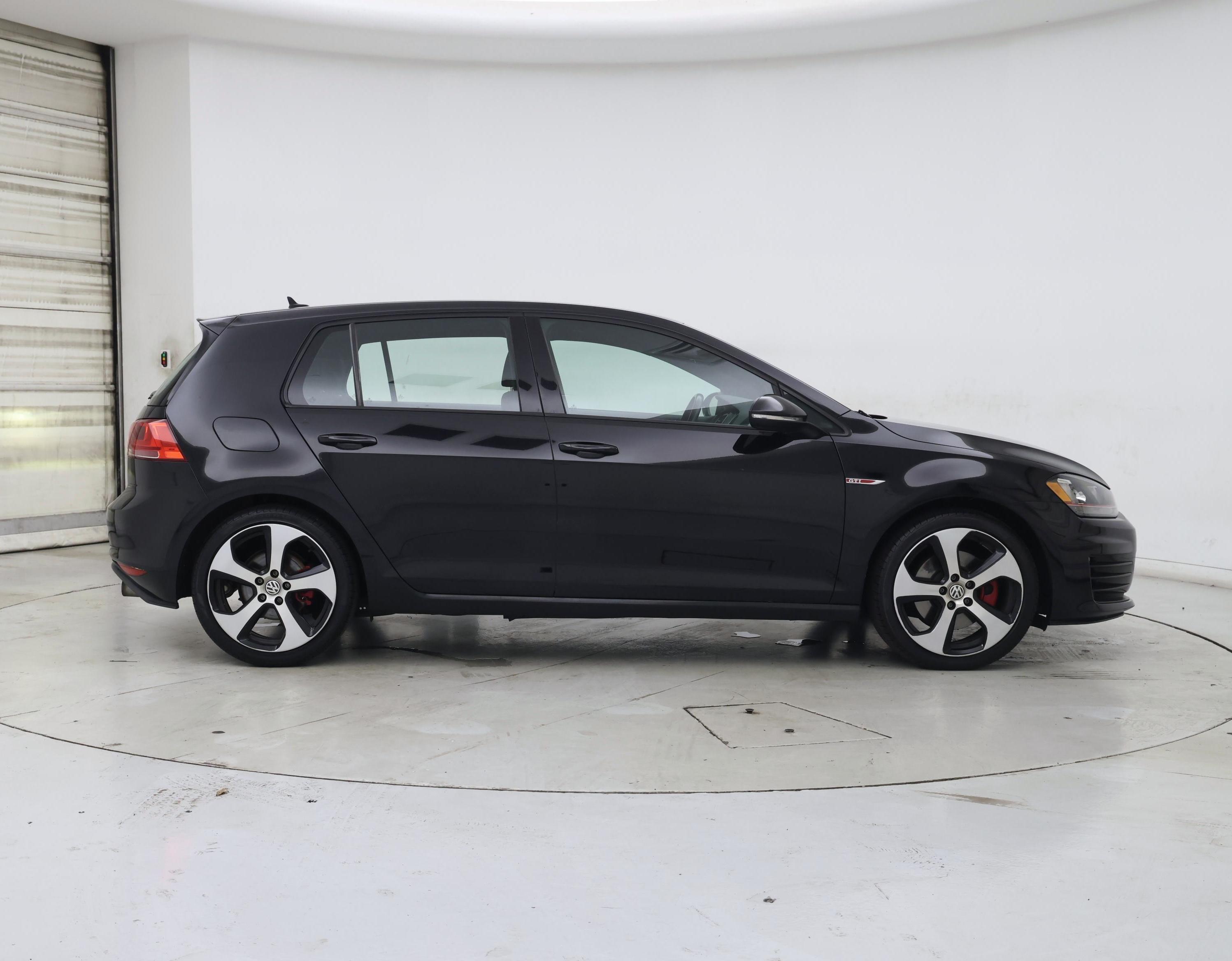 Thumbnail: 2016 Volkswagen Golf - 7