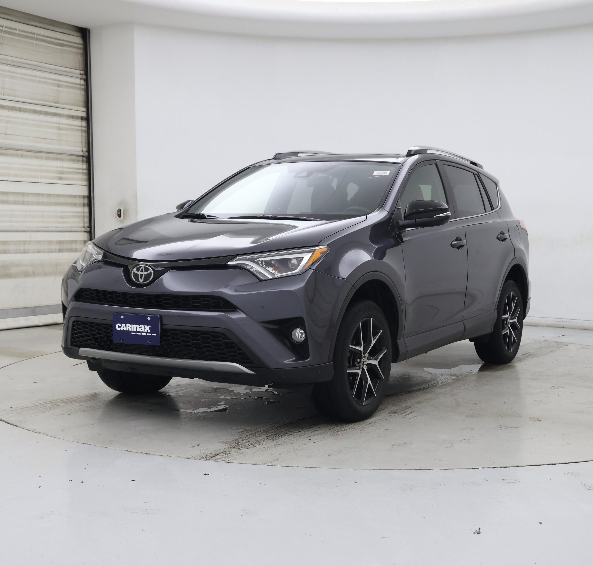 Thumbnail: 2017 Toyota RAV4 - 4