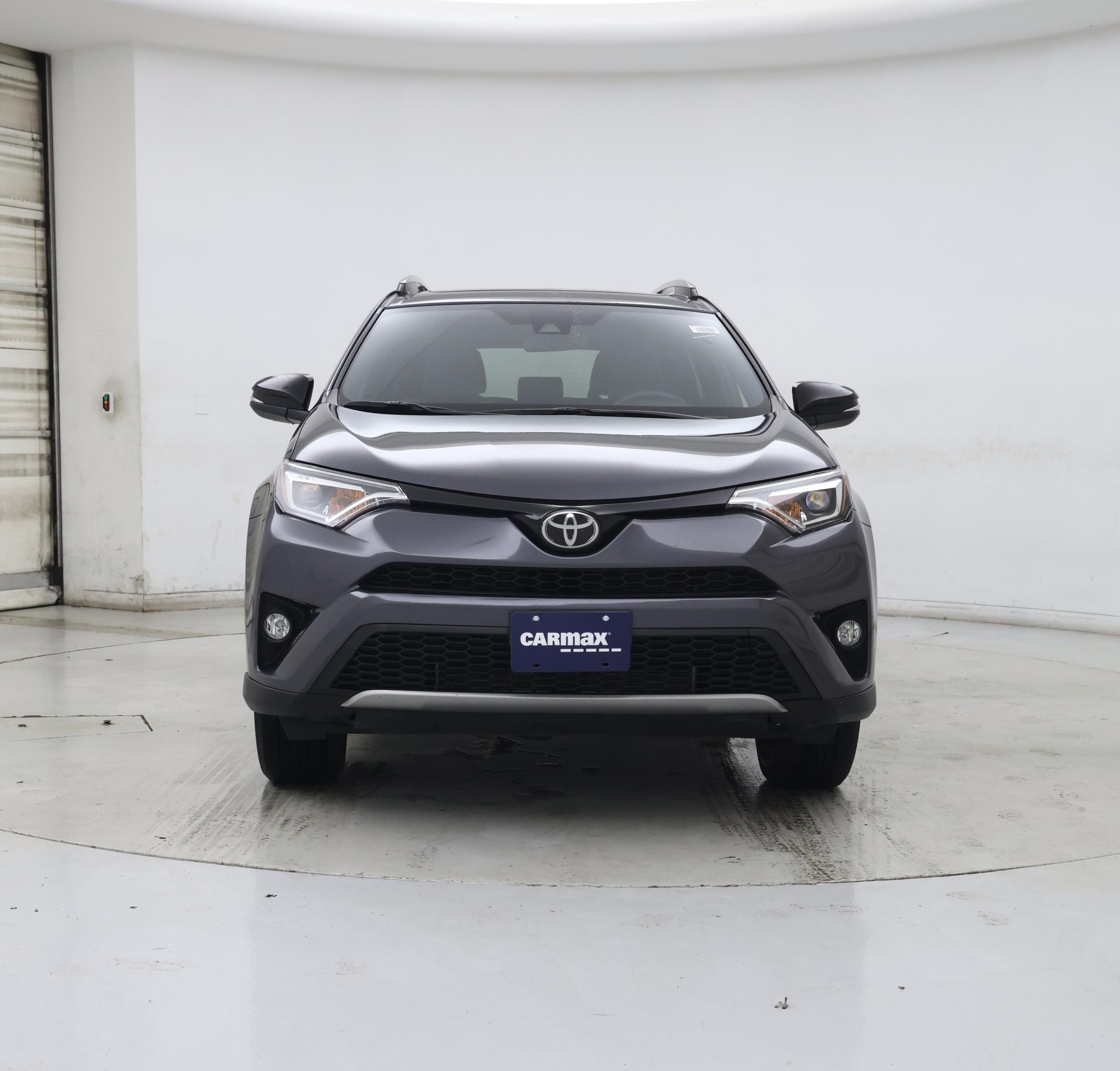 Thumbnail: 2017 Toyota RAV4 - 5