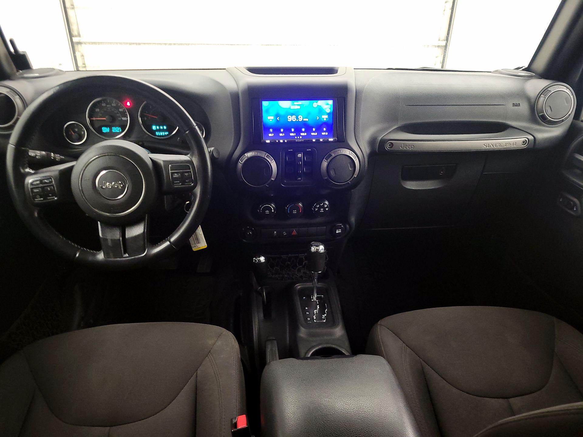 Thumbnail: 2017 Jeep Wrangler - 9