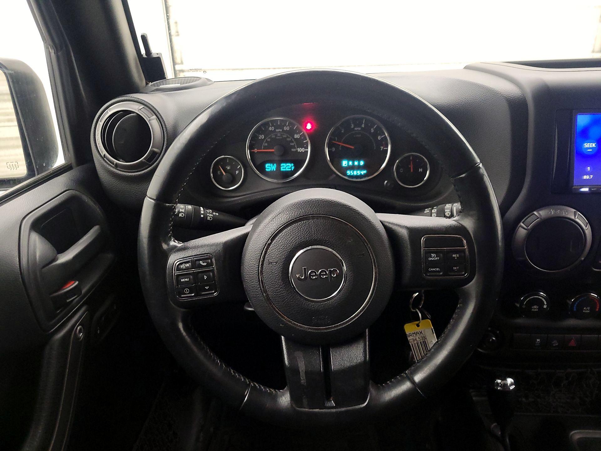 Thumbnail: 2017 Jeep Wrangler - 10