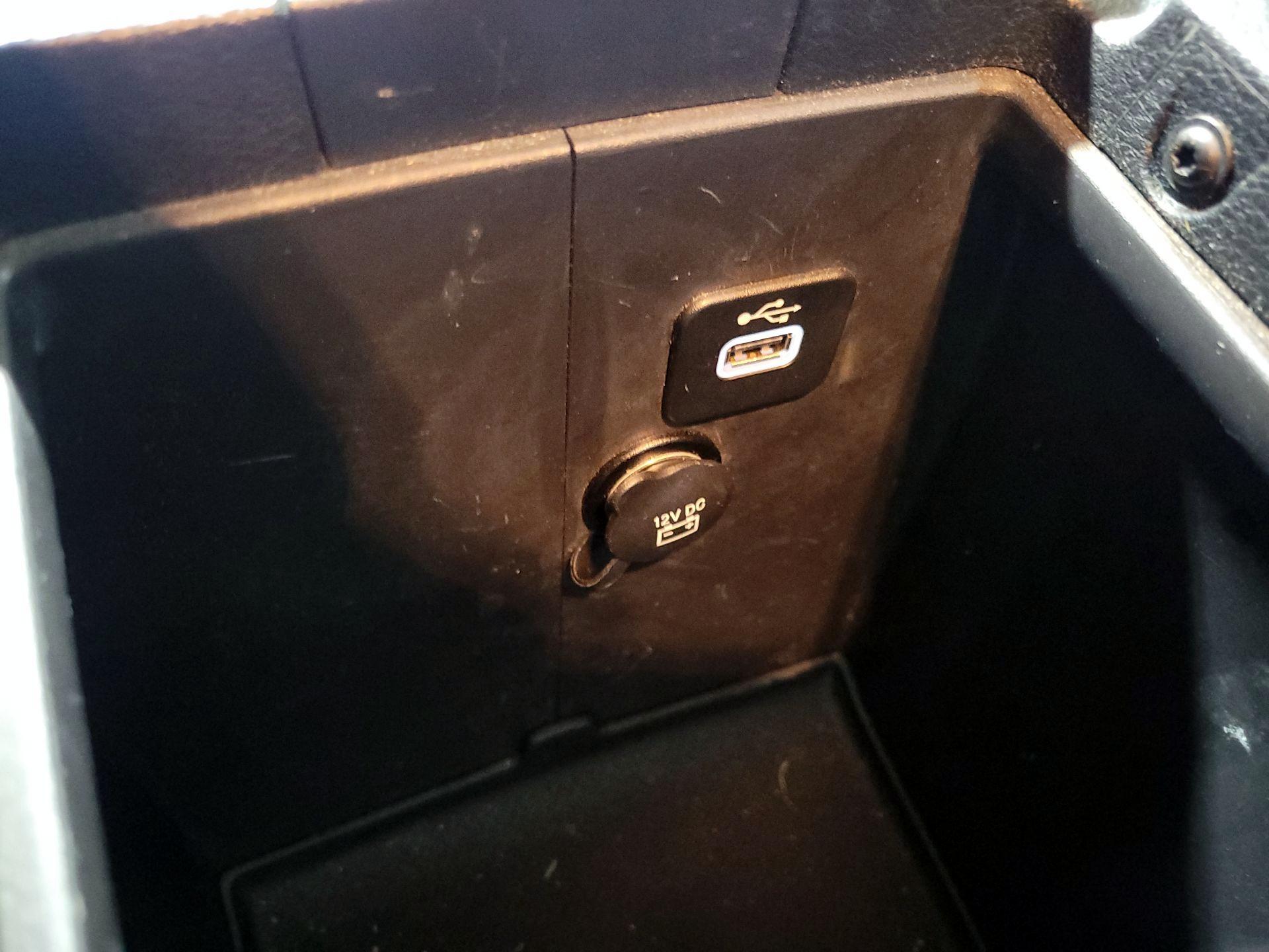 Thumbnail: 2017 Jeep Wrangler - 17