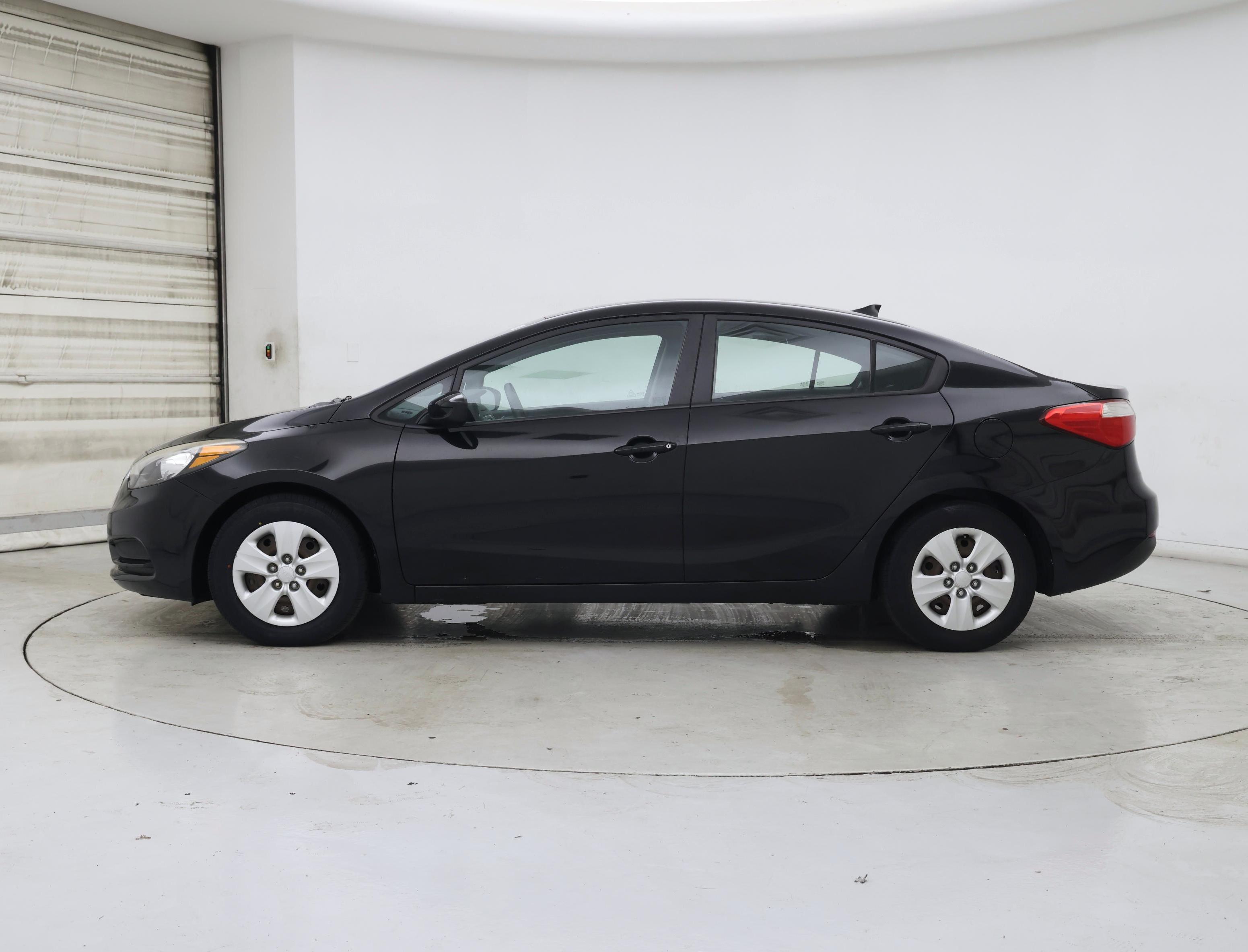 Thumbnail: 2016 Kia Forte - 3
