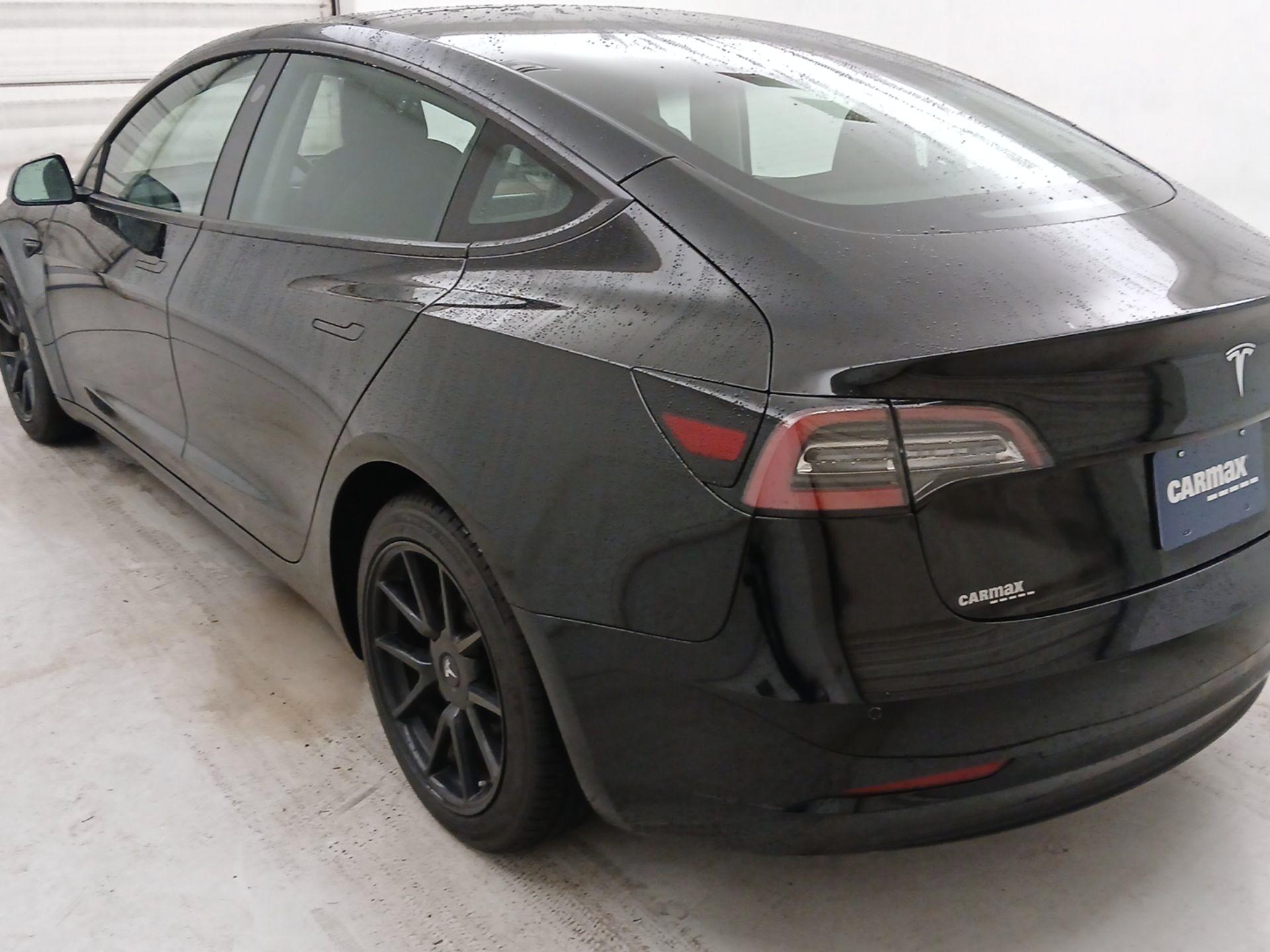 Thumbnail: 2022 Tesla Model 3 - 7