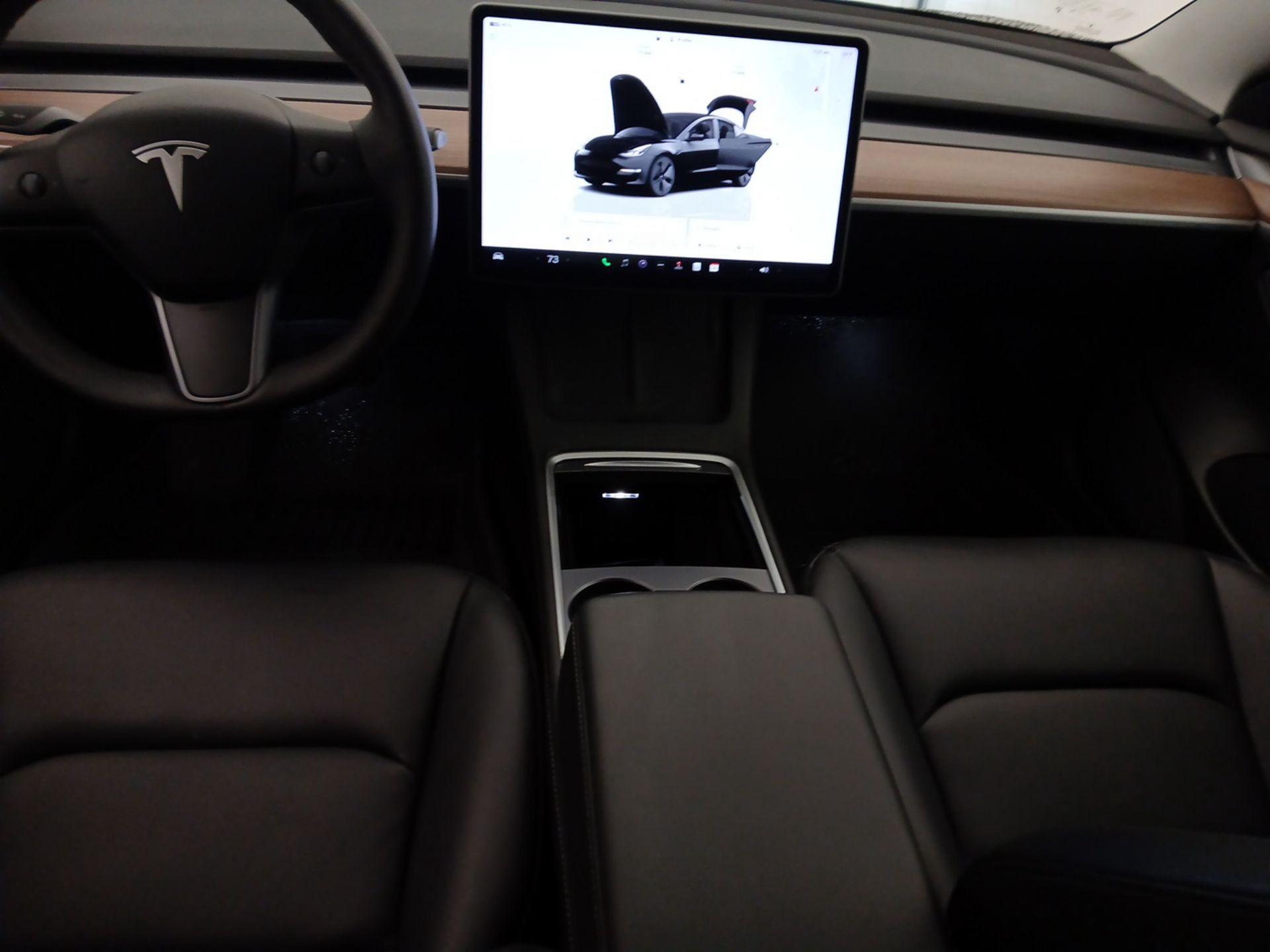 Thumbnail: 2022 Tesla Model 3 - 8