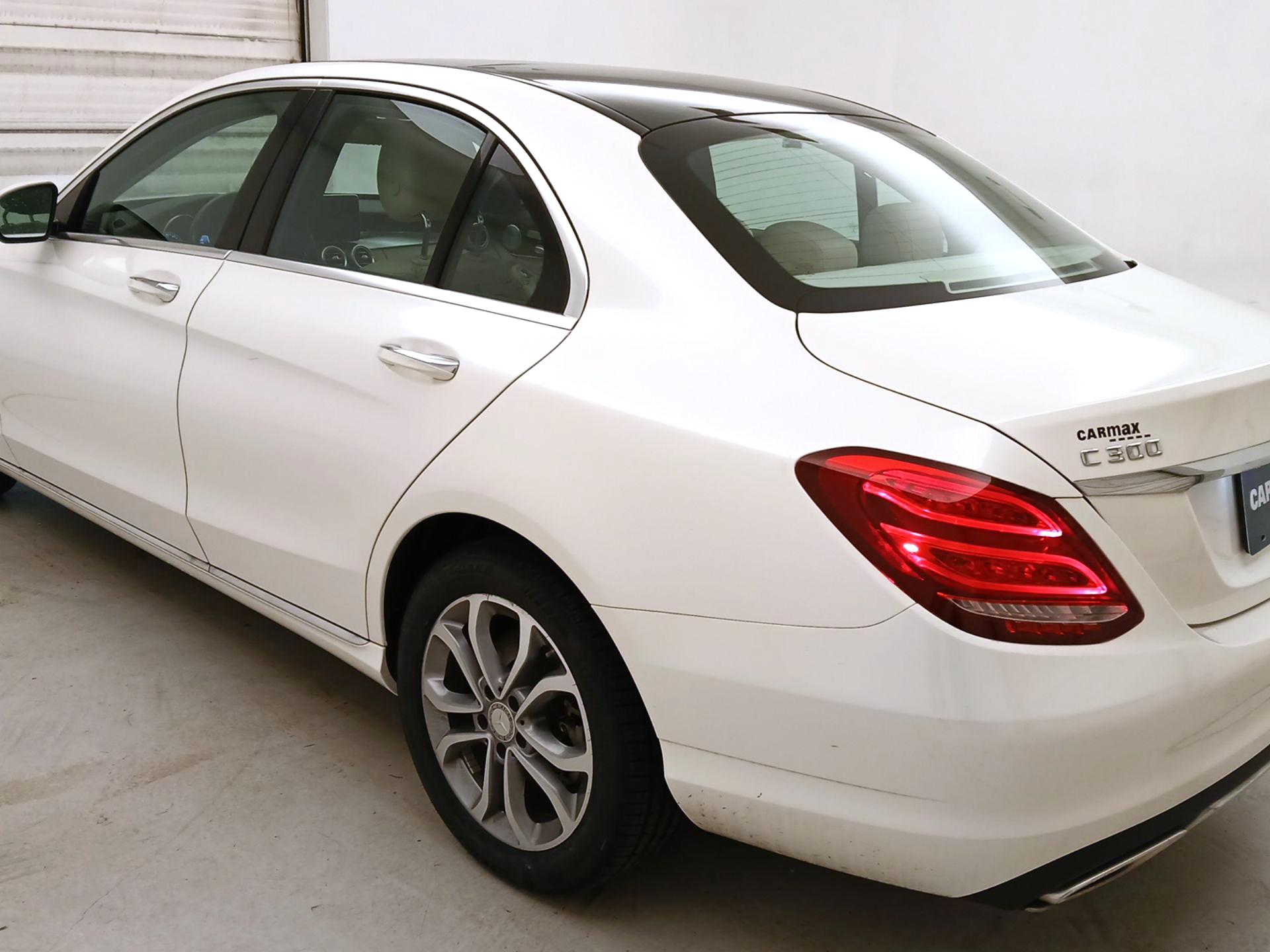 Thumbnail: 2015 Mercedes-Benz C-Class - 7