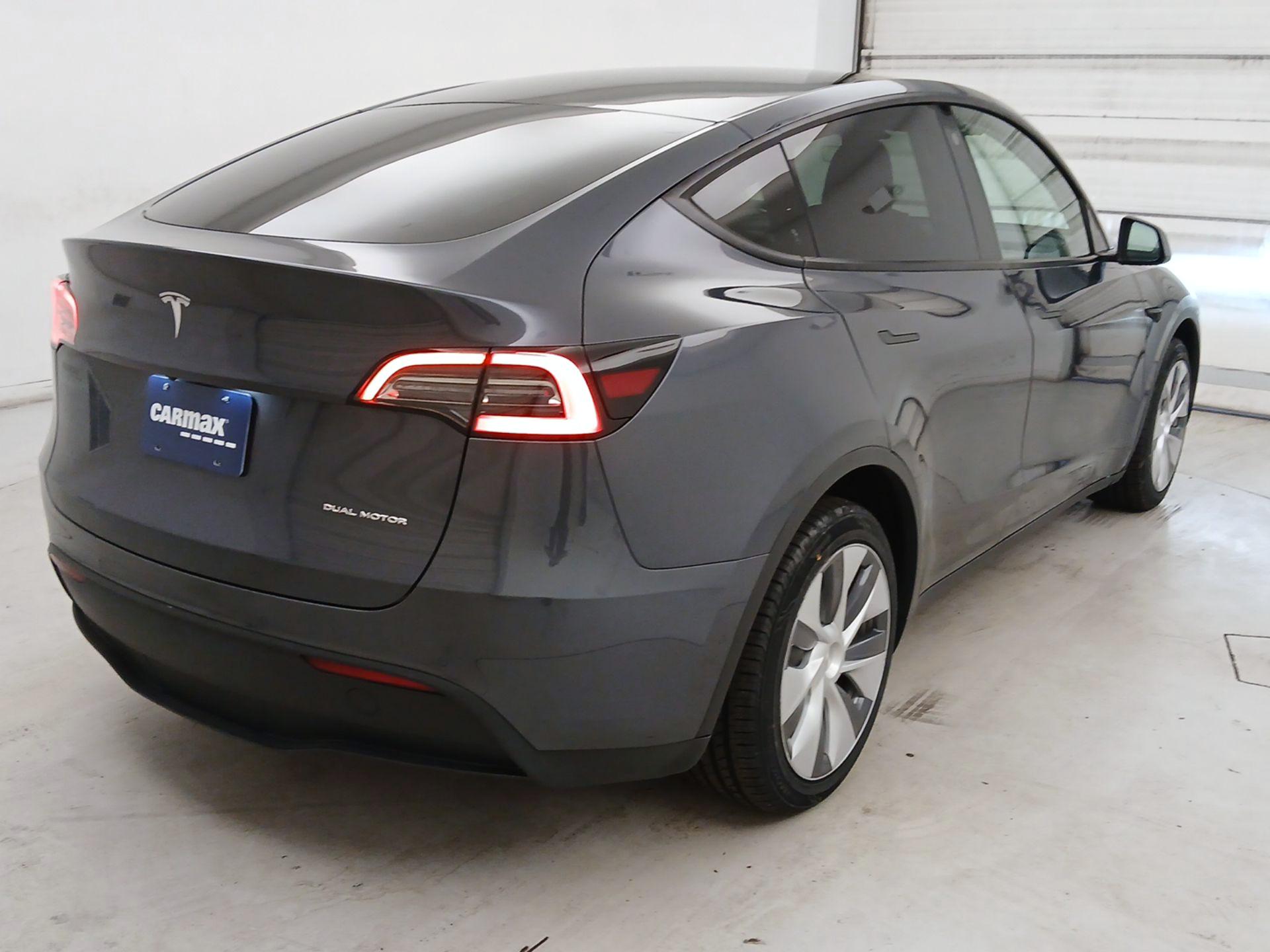 Thumbnail: 2022 Tesla Model Y - 5