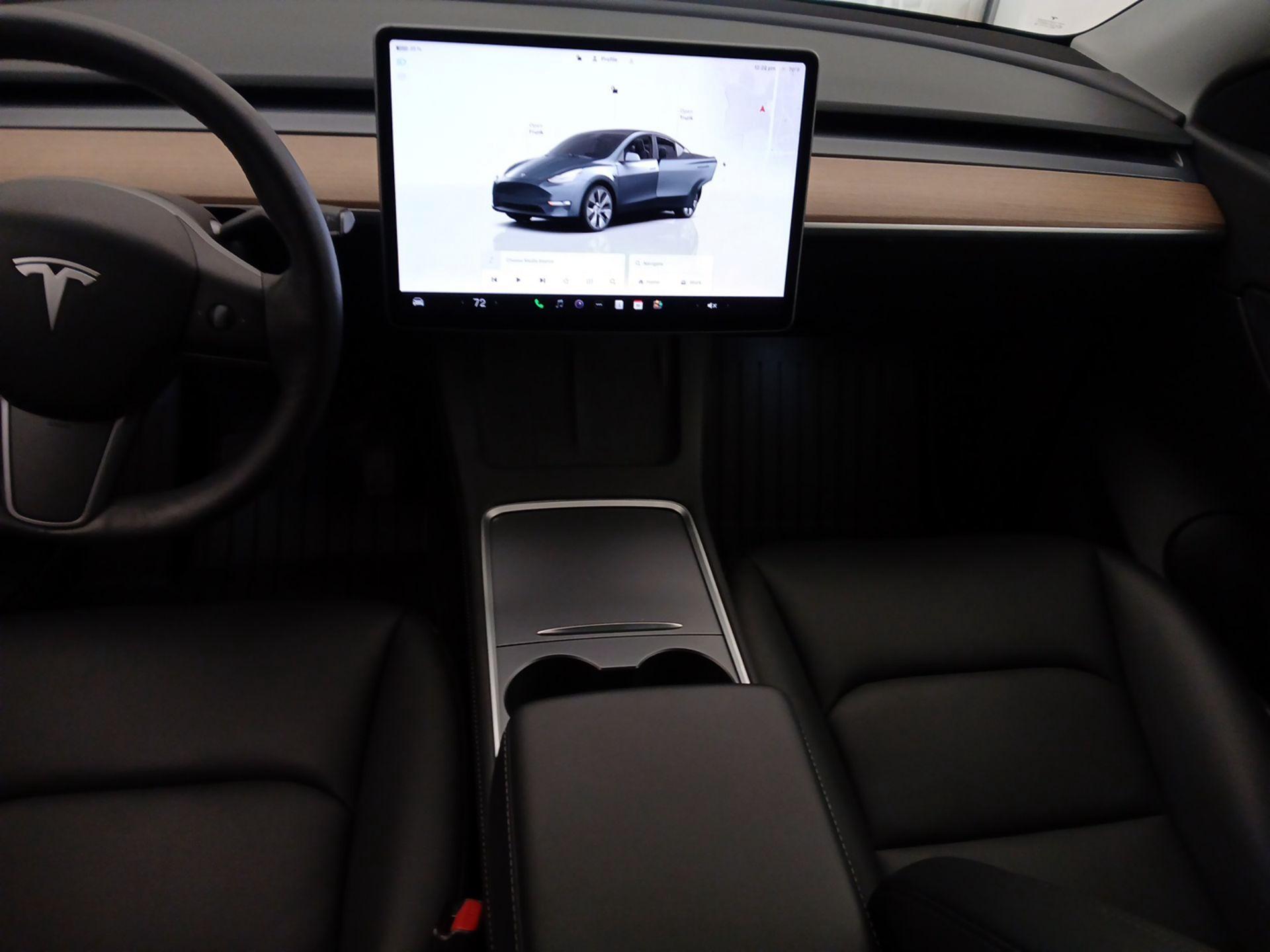 Thumbnail: 2022 Tesla Model Y - 8