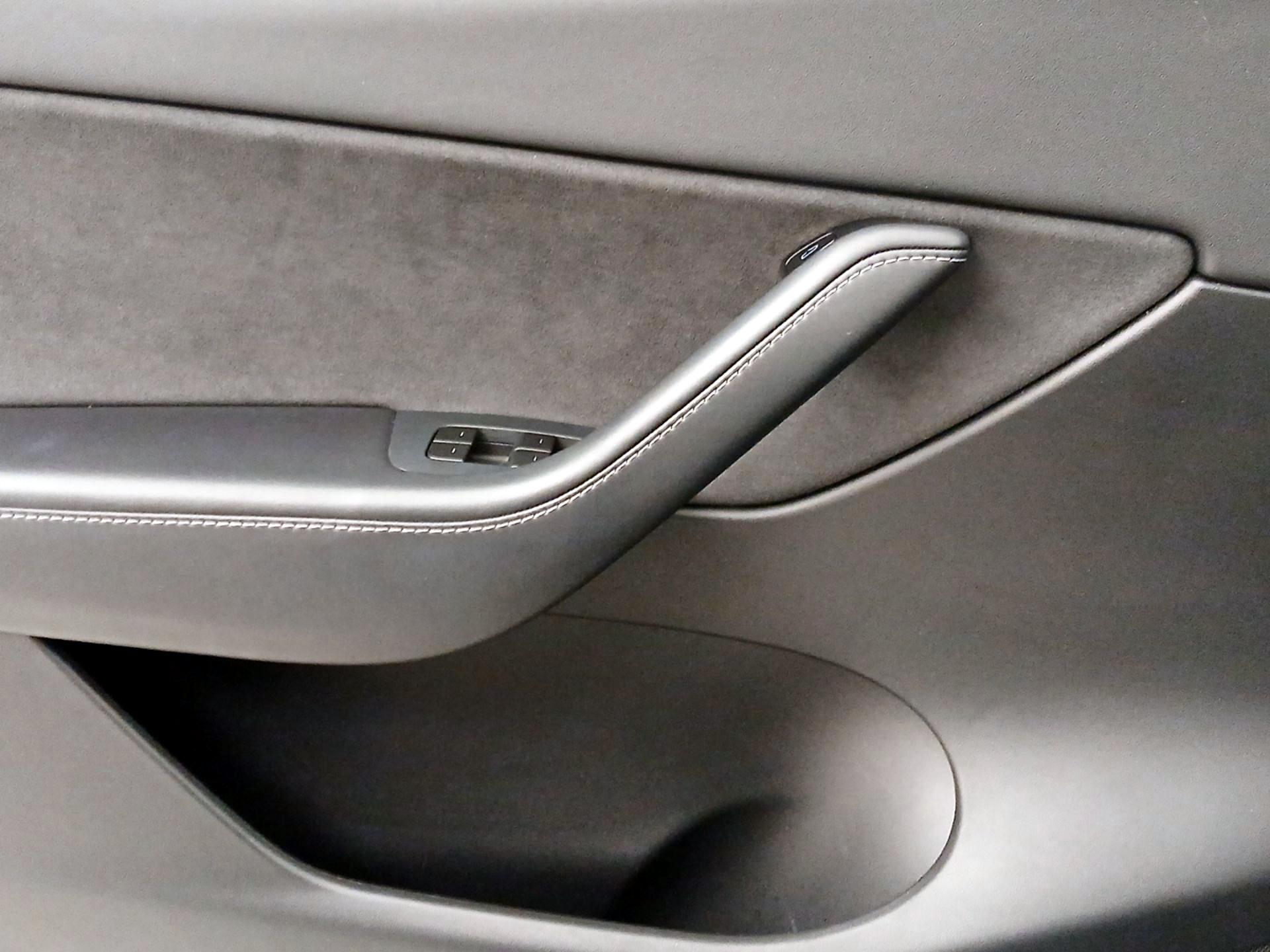 Thumbnail: 2021 Tesla Model Y - 10