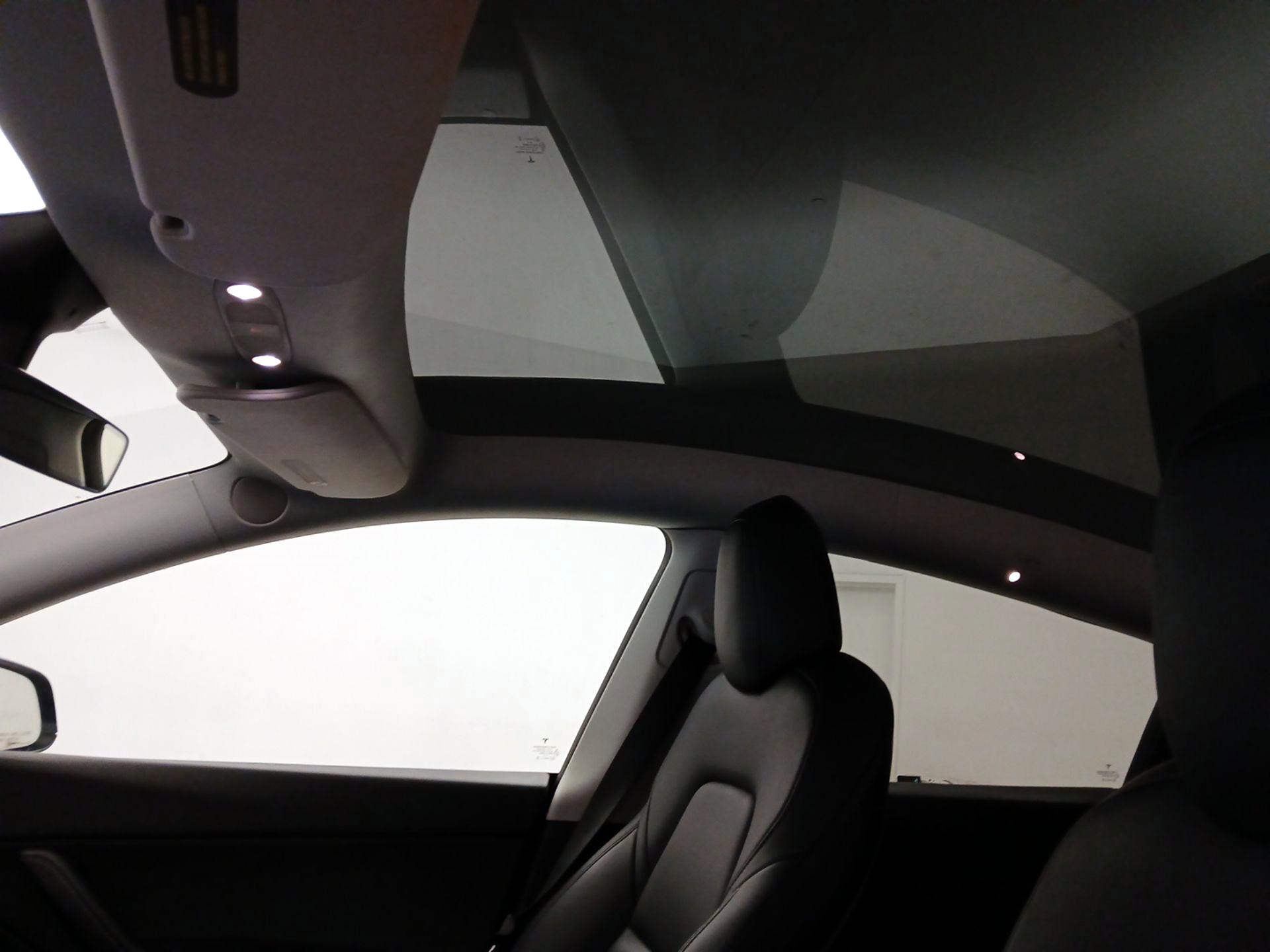 Thumbnail: 2021 Tesla Model Y - 15