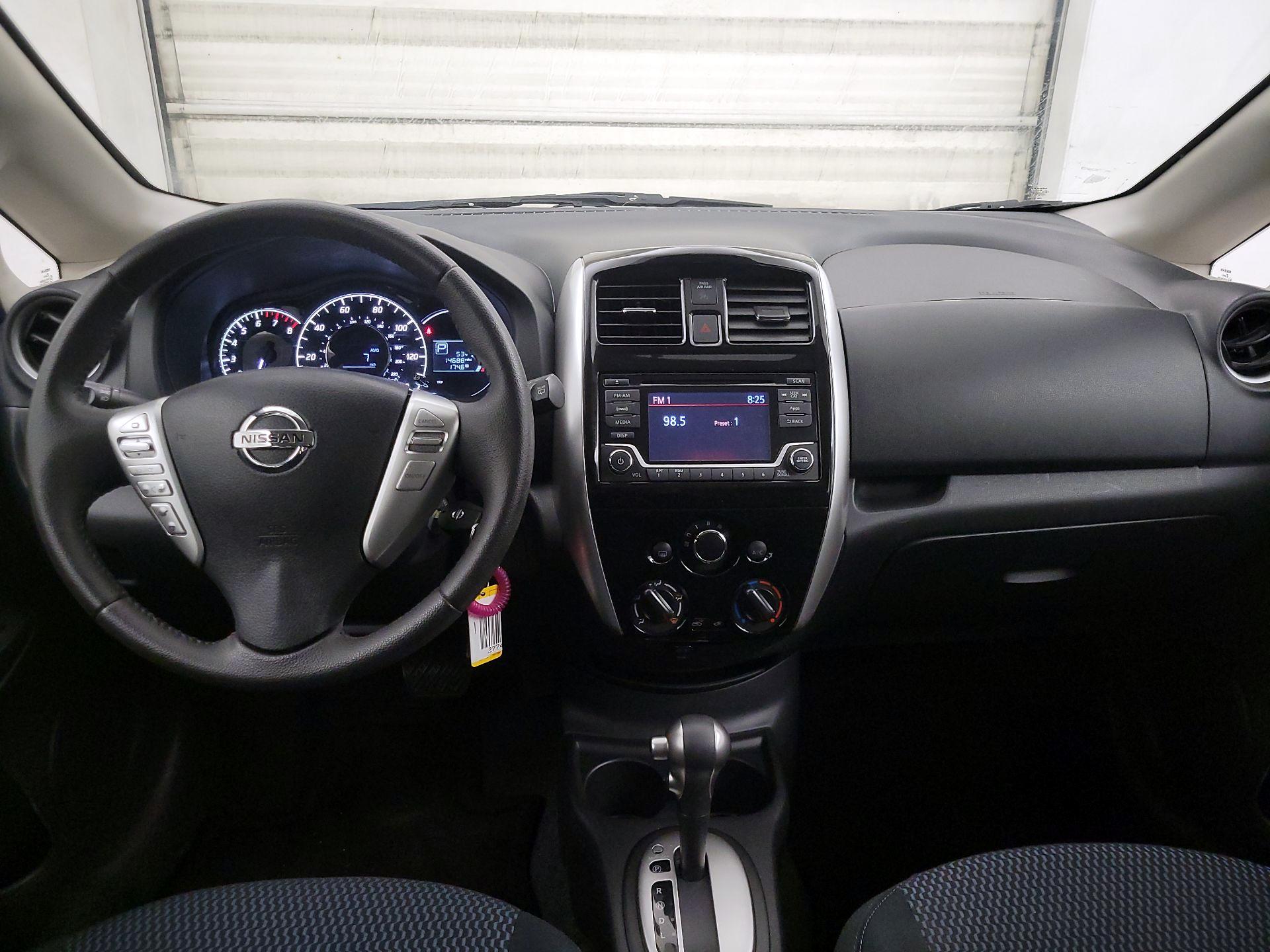 Thumbnail: 2015 Nissan Versa Note - 9
