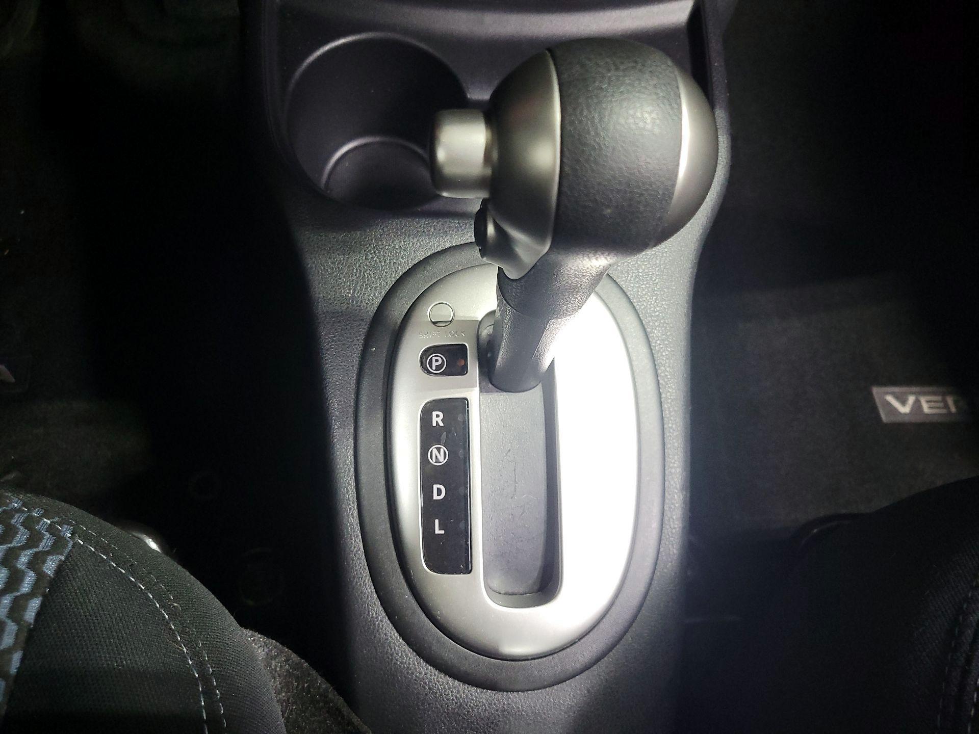 Thumbnail: 2015 Nissan Versa Note - 17