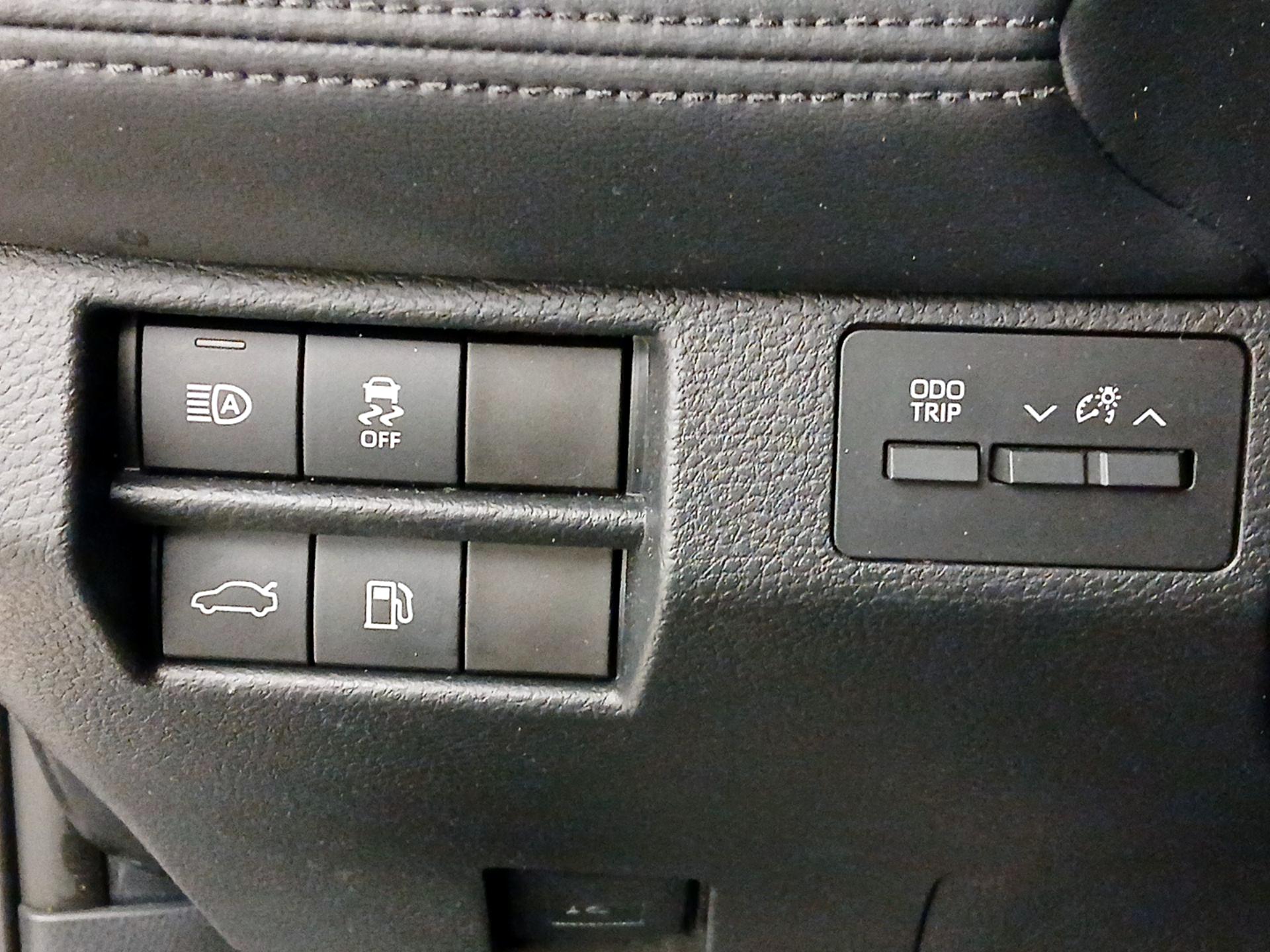Thumbnail: 2019 Toyota Avalon - 13
