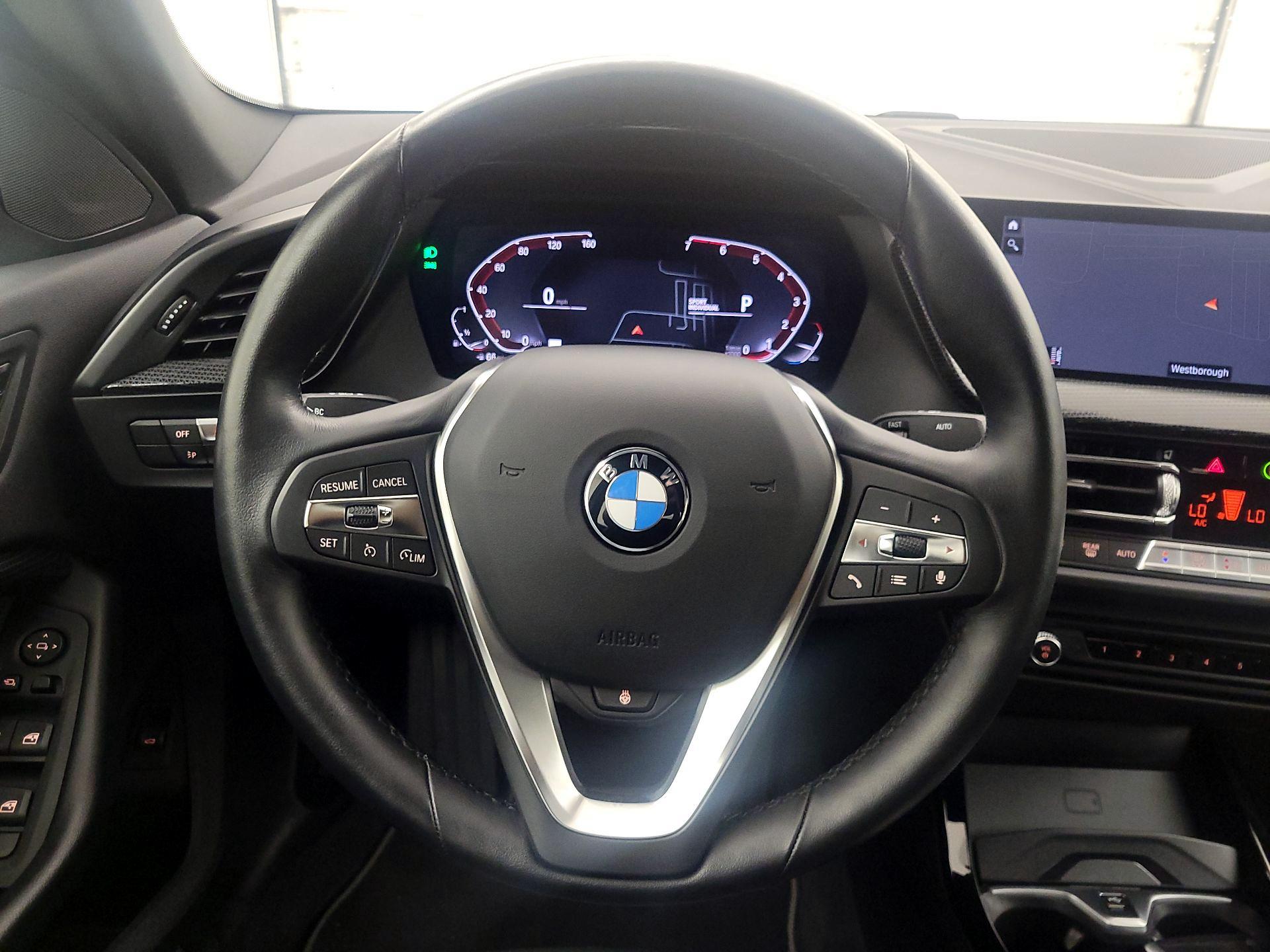 Thumbnail: 2022 BMW 2 Series - 10