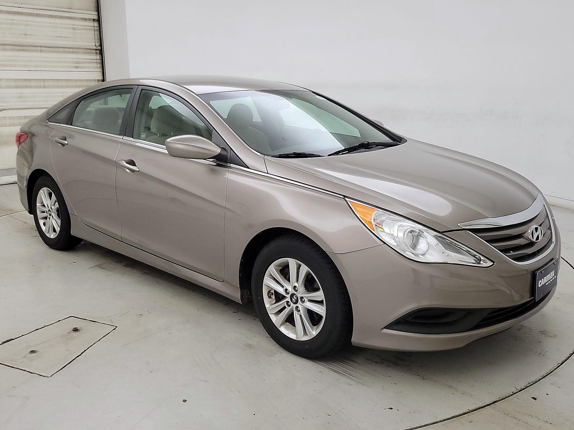 Thumbnail: 2014 Hyundai Sonata - 1