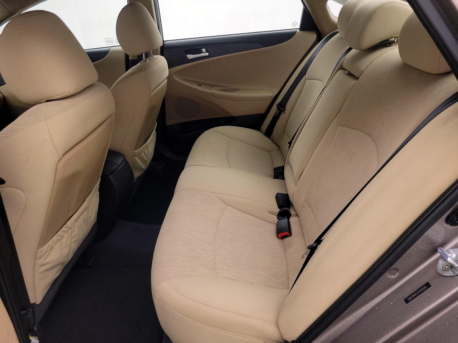 Thumbnail: 2014 Hyundai Sonata - 16