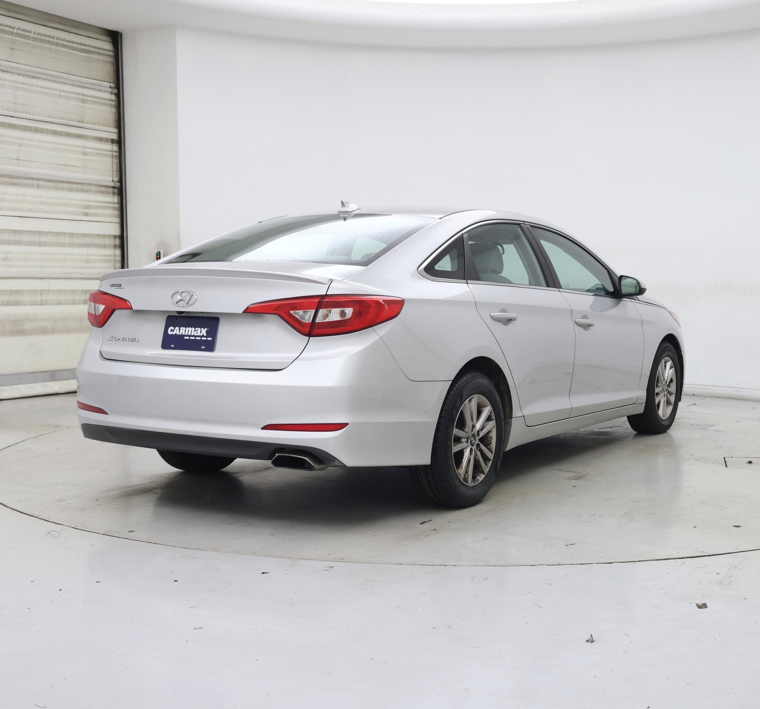 Thumbnail: 2015 Hyundai Sonata - 8
