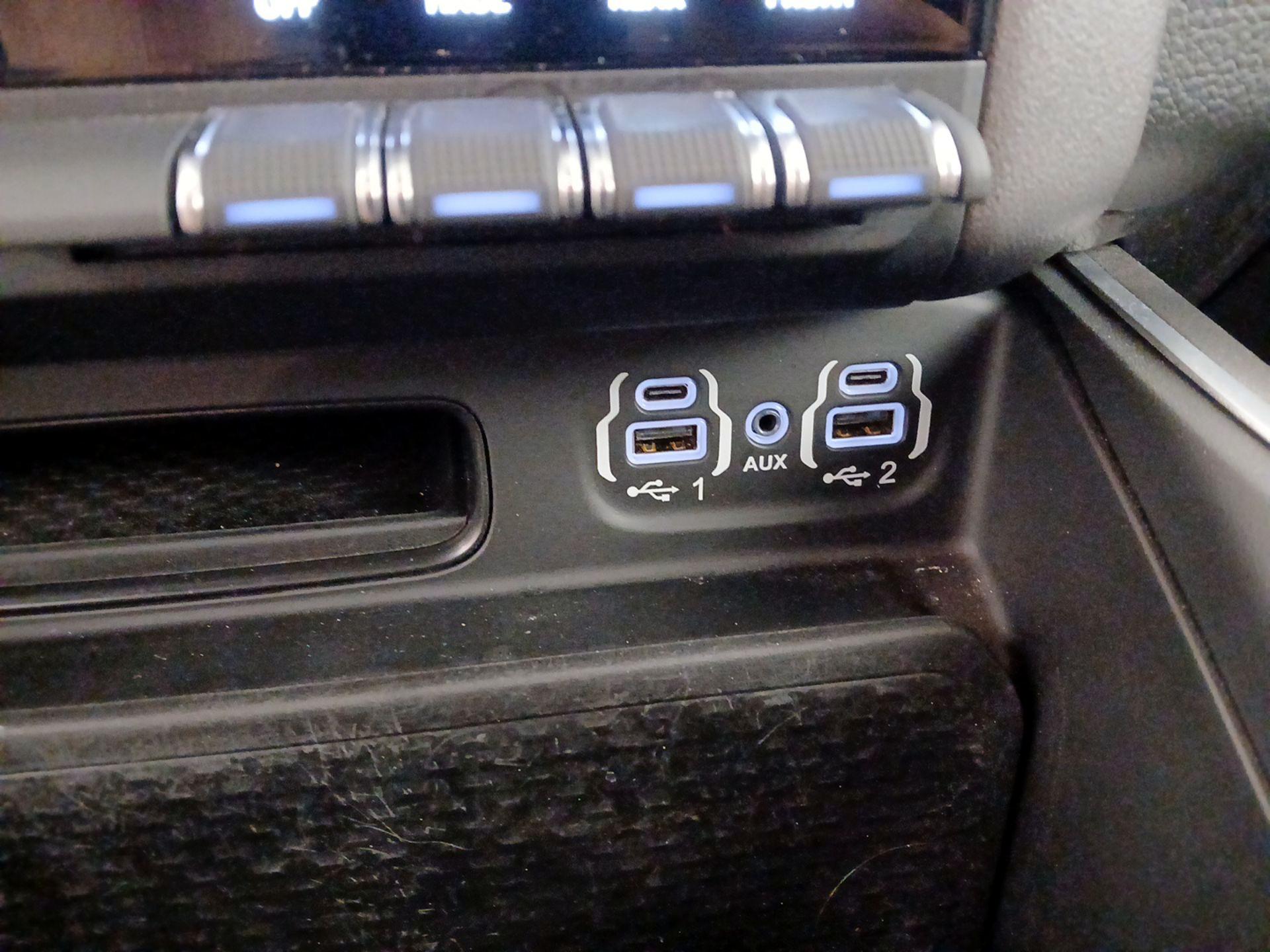 Thumbnail: 2021 RAM 1500 - 18