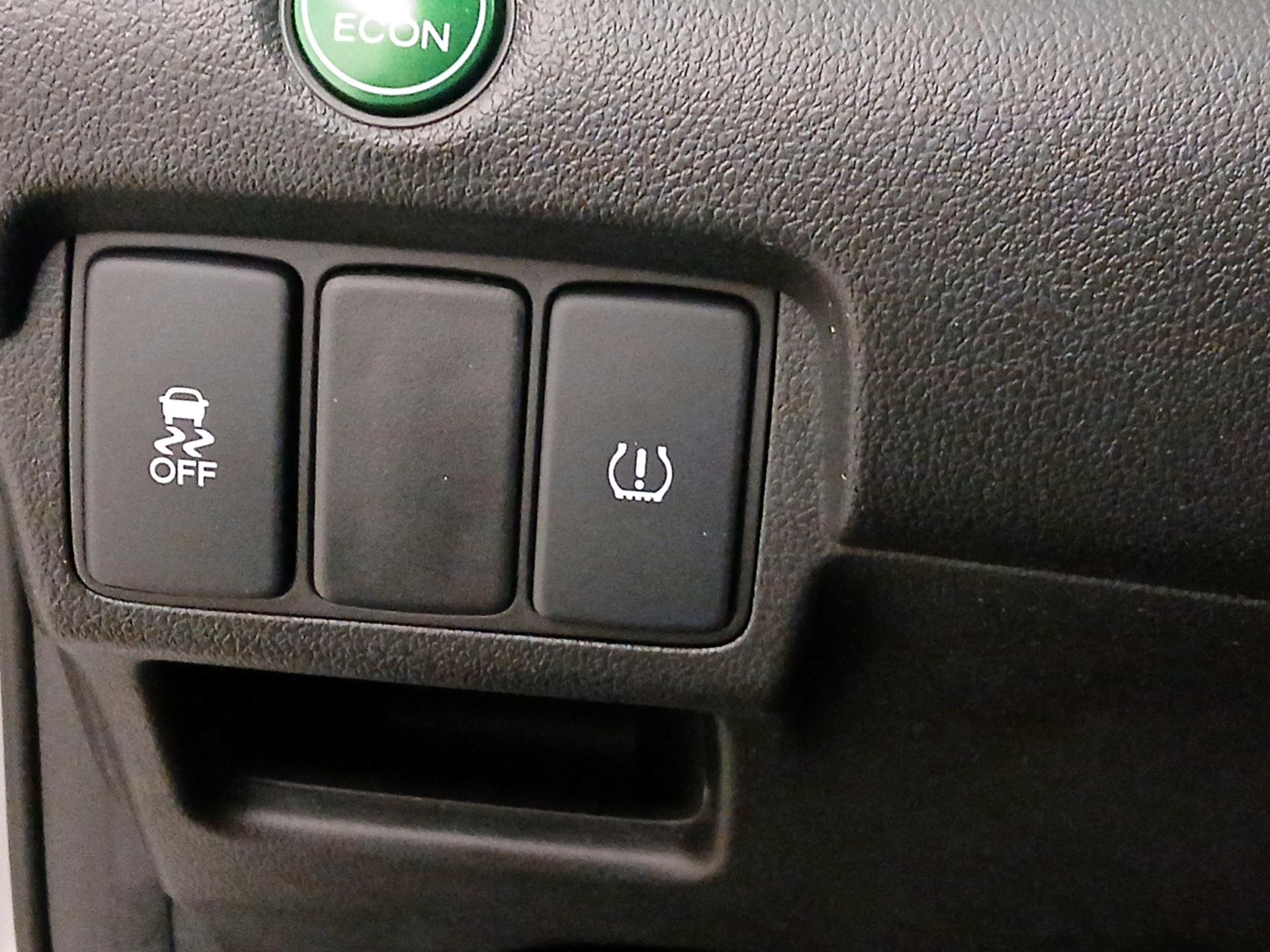 Thumbnail: 2015 Honda CR-V - 13