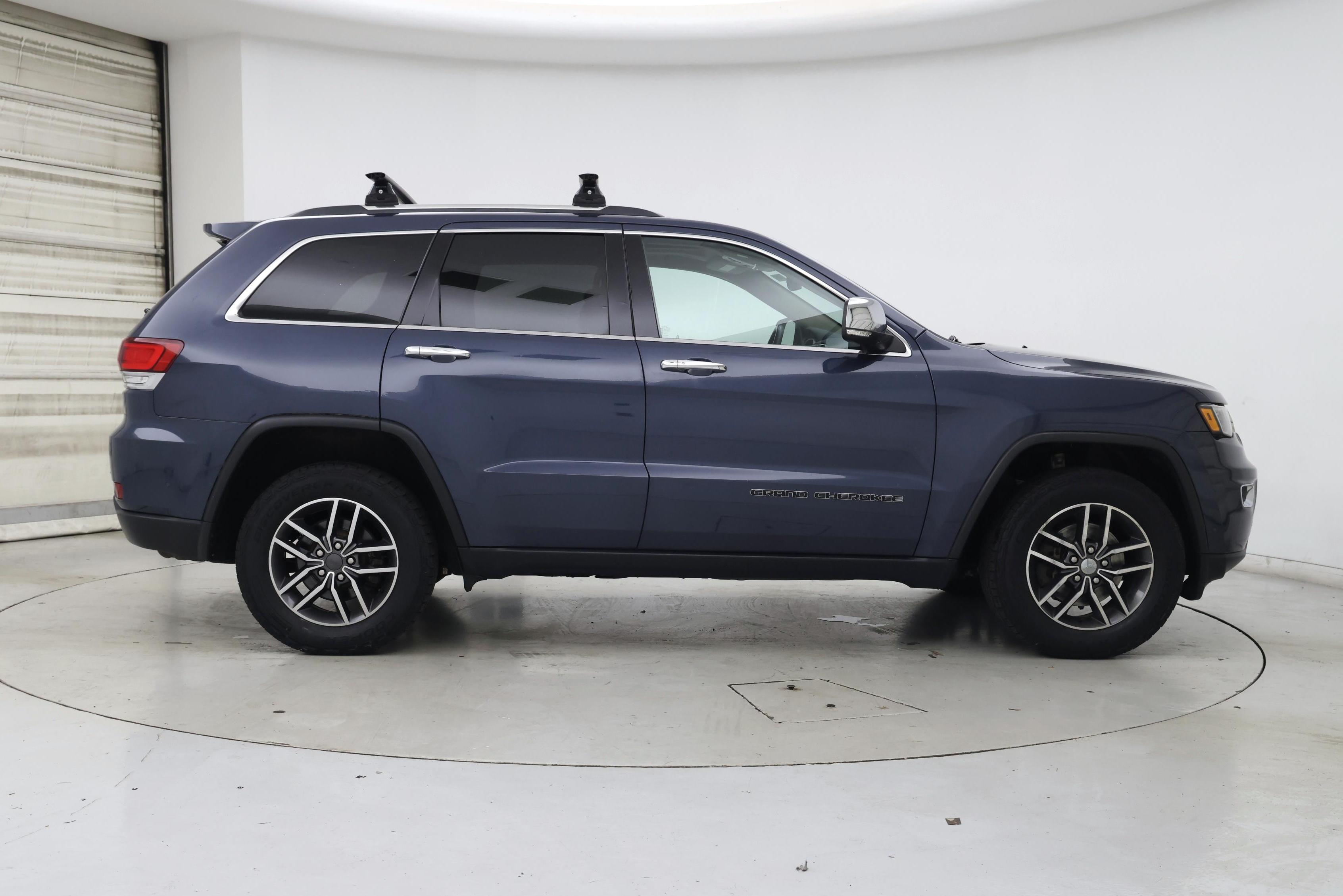 Thumbnail: 2020 Jeep Grand Cherokee - 7