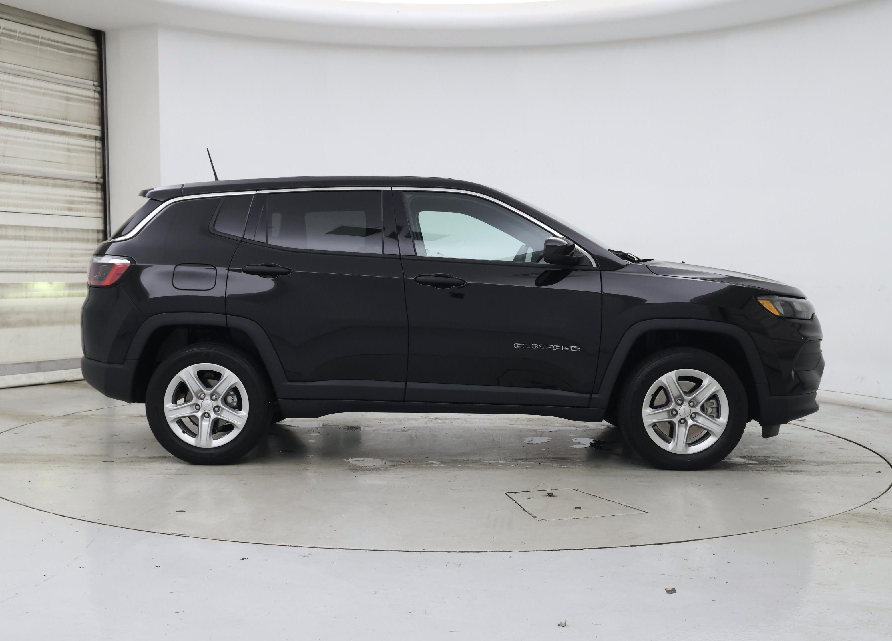 Thumbnail: 2023 Jeep Compass - 7