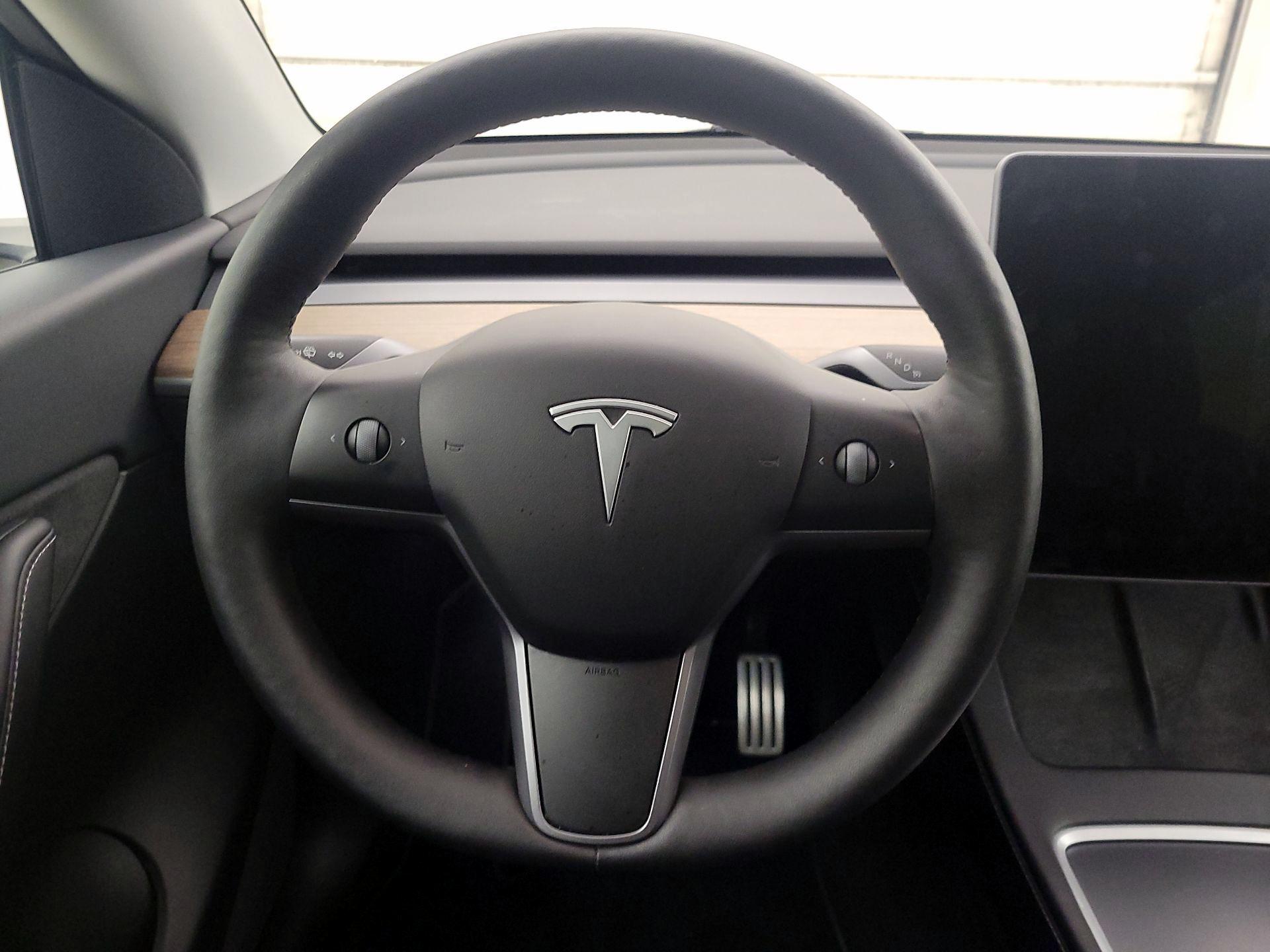 Thumbnail: 2022 Tesla Model Y - 10
