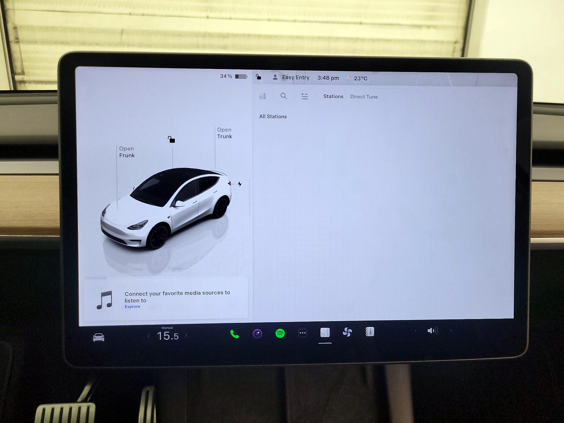 Thumbnail: 2022 Tesla Model Y - 15
